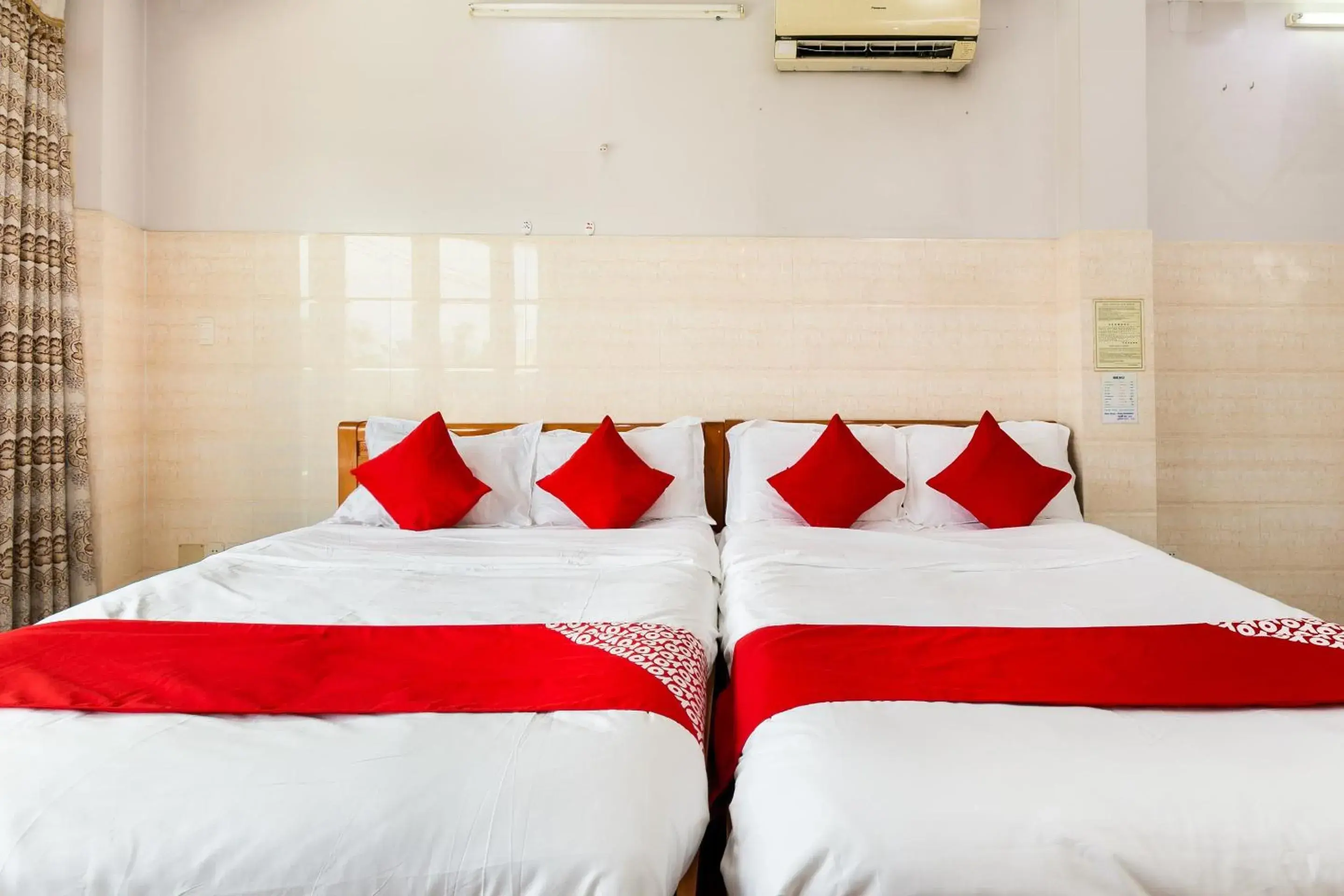 Bedroom, Bed in Thanh Dat Bedroom, Bed in Thanh Dat