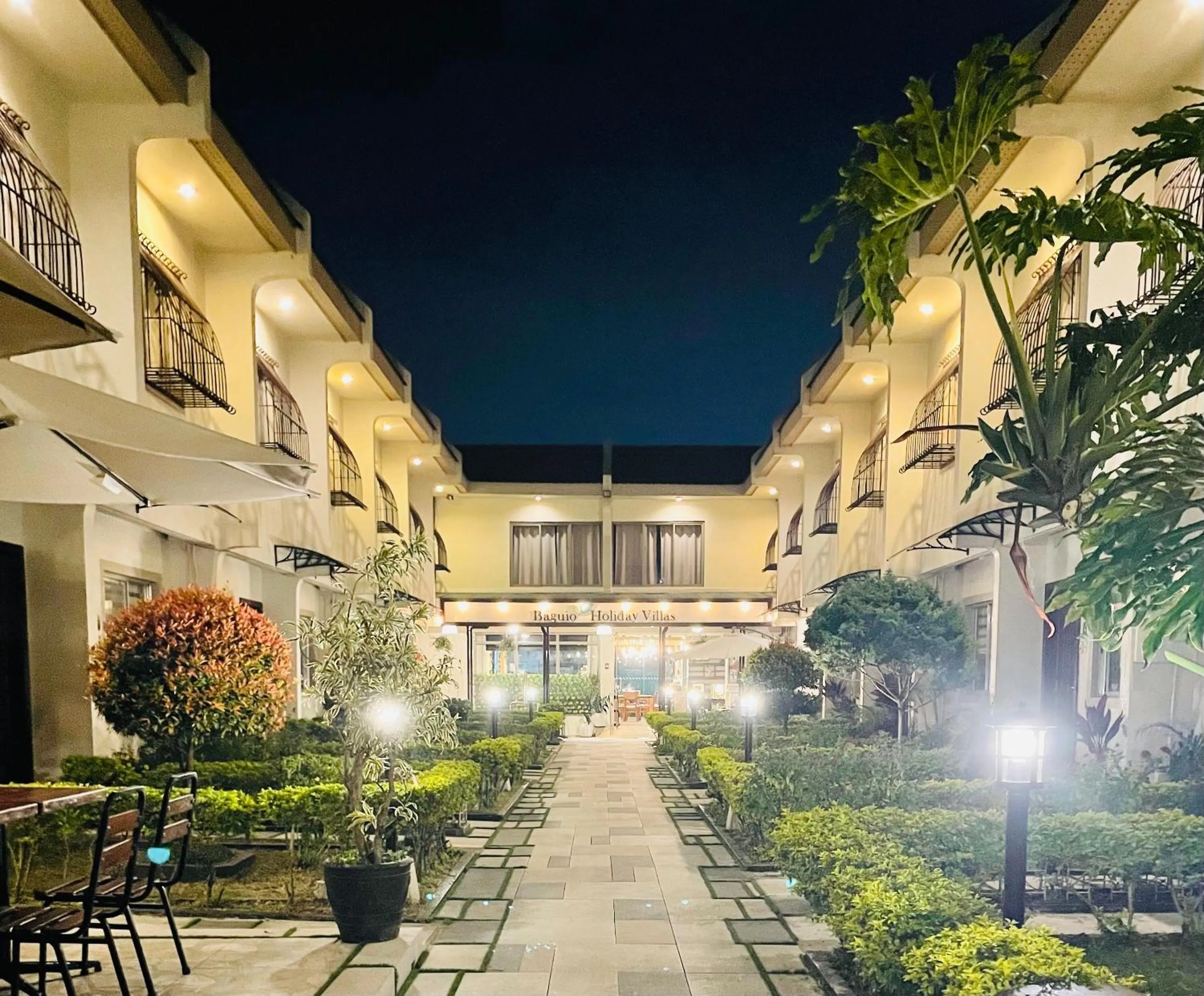 Property building in Baguio Holiday Villas