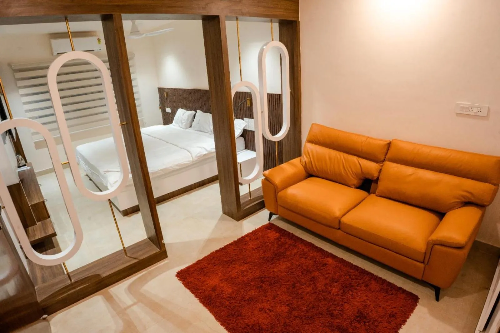 Photo of the whole room, Bed in Sri Senthoor Velavan Palace SSV Palace