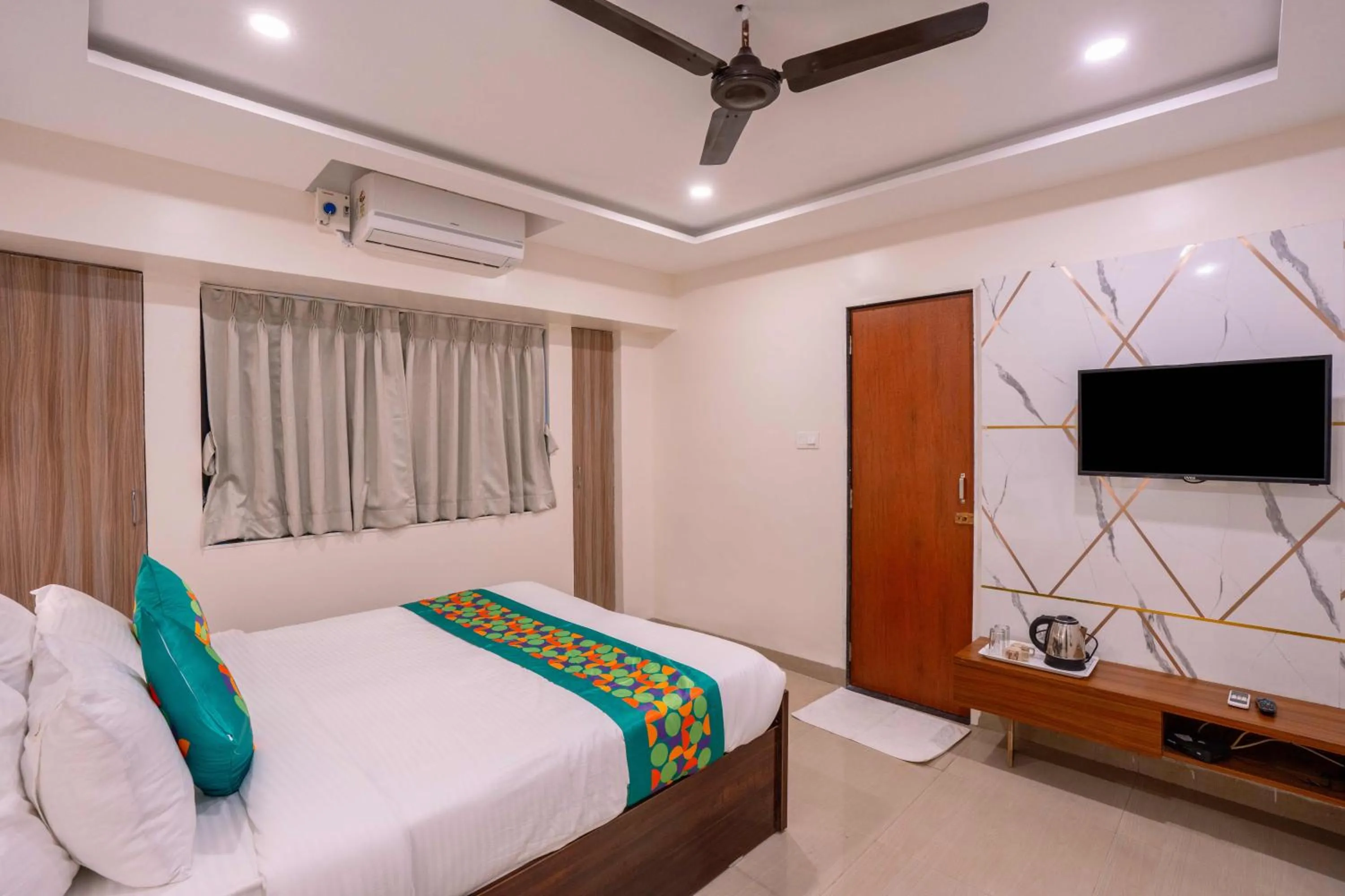 Bedroom, Bed in Treebo Royal Comfort Atithi