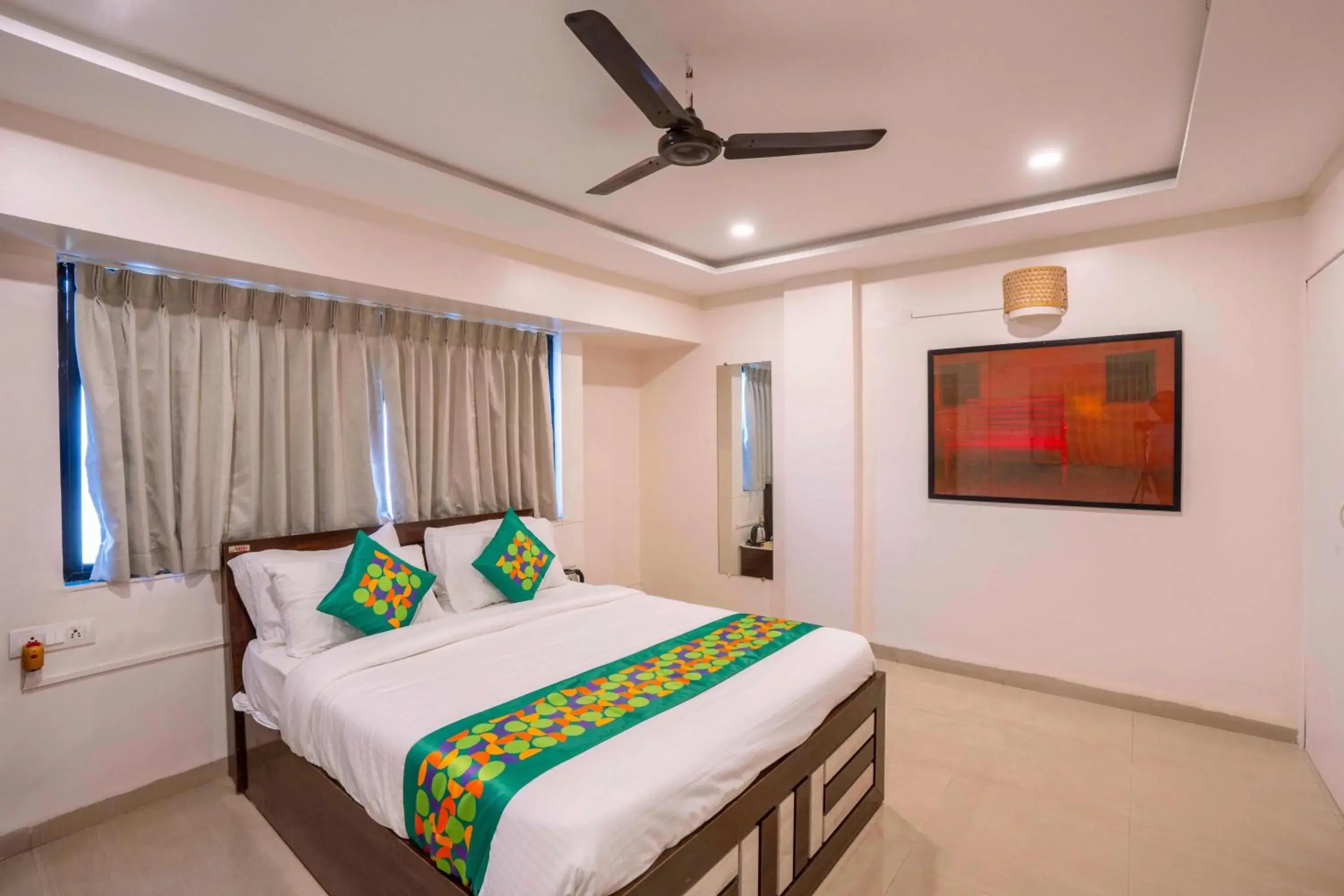 Bedroom, Bed in Treebo Royal Comfort Atithi Bedroom, Bed in Treebo Royal Comfort Atithi