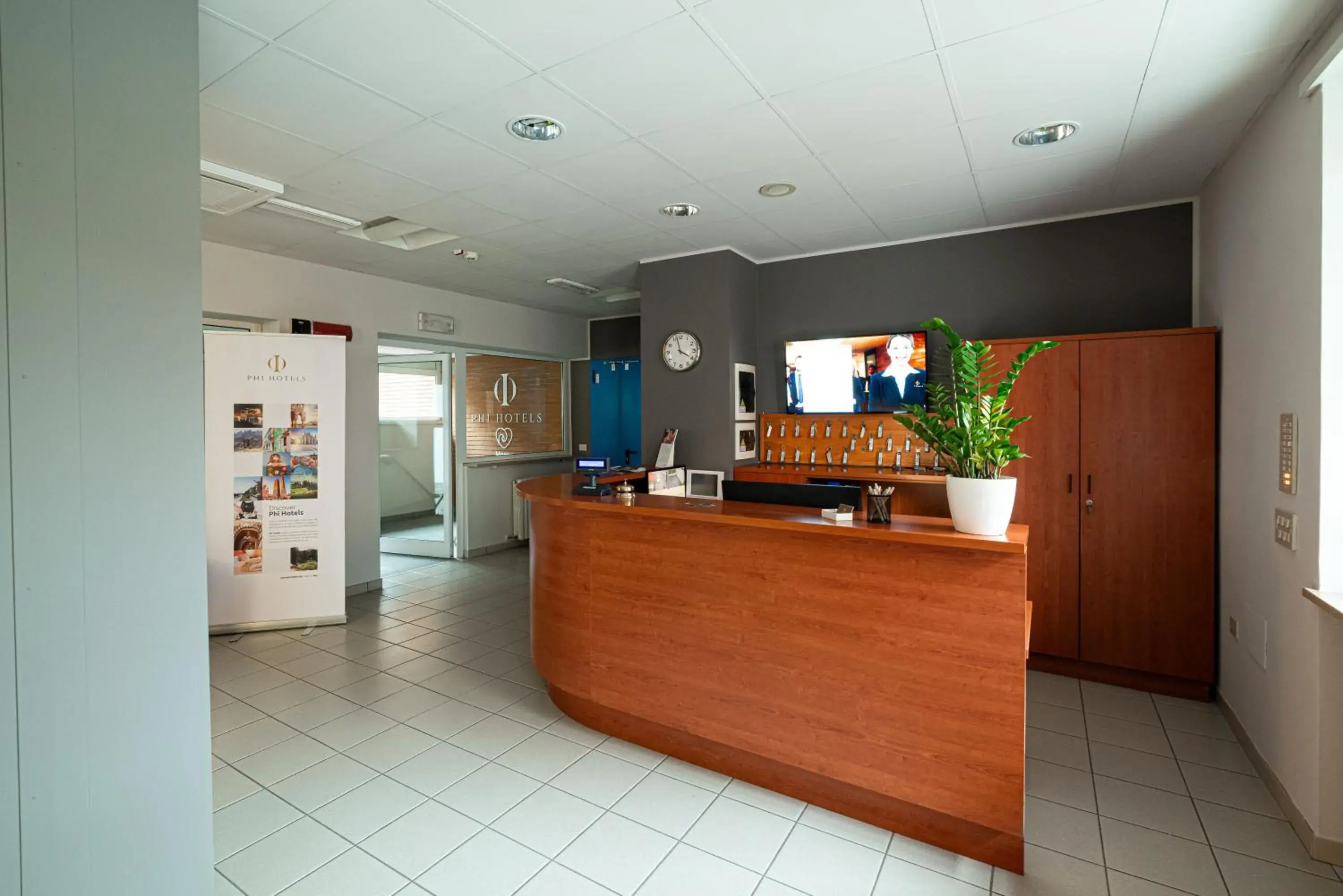 Lobby or reception in Phi Hotel Homy Druento Lobby or reception in Phi Hotel Homy Druento