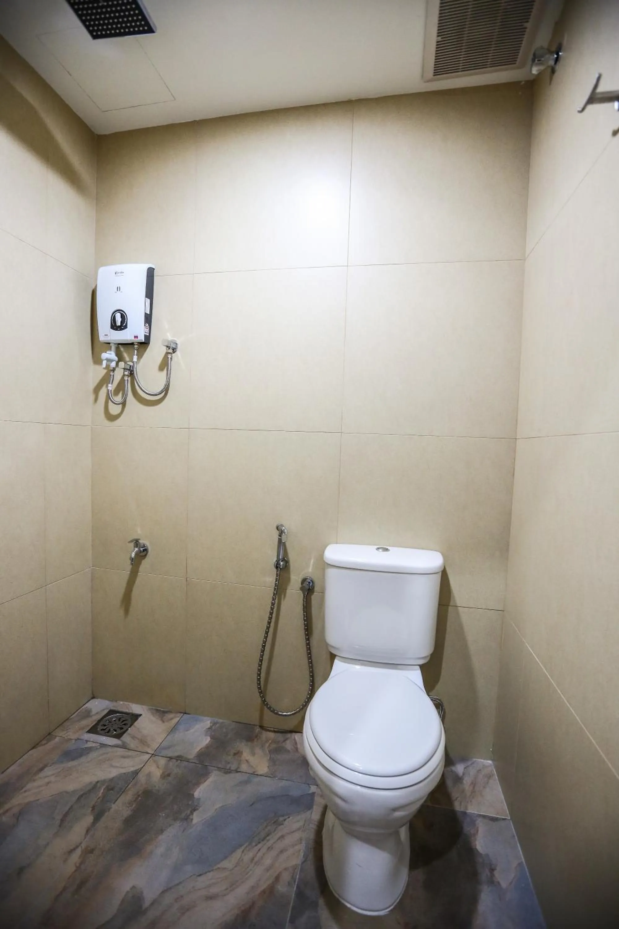 Bathroom in New Dawn Hotel Pontian Sdn Bhd