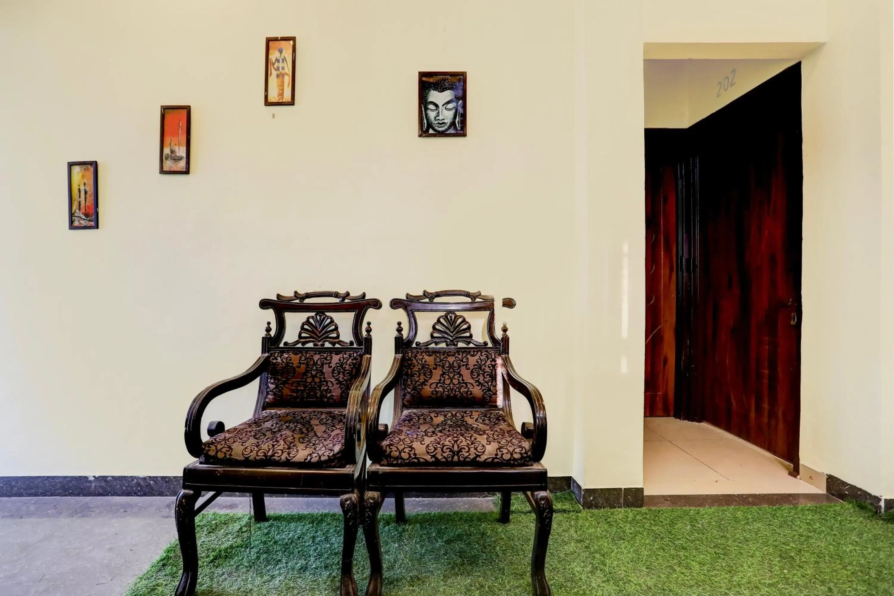 Lobby or reception in Hotel O HILL VIEW LUXURIOUS ROOMS