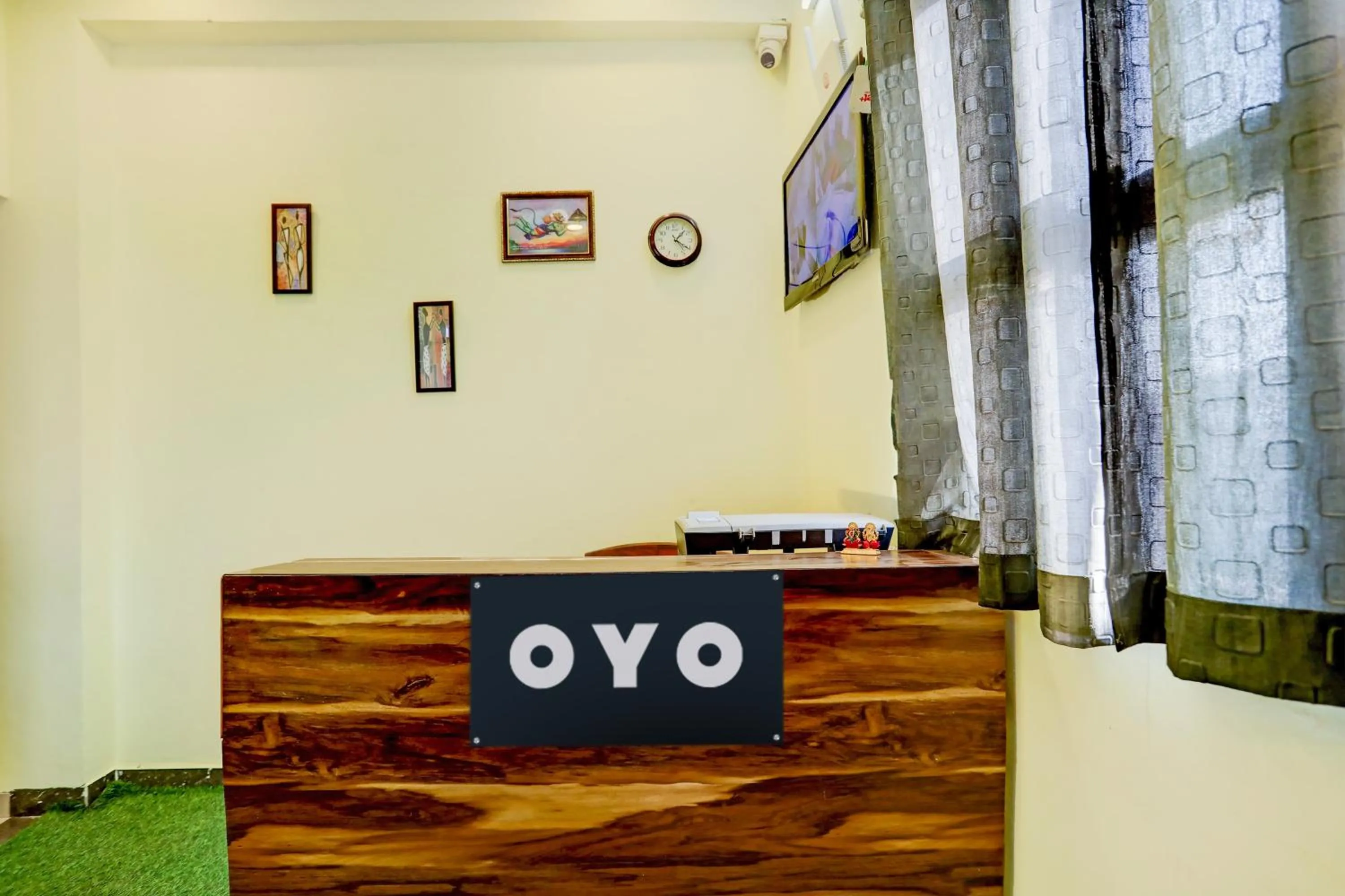 Lobby or reception in Hotel O HILL VIEW LUXURIOUS ROOMS