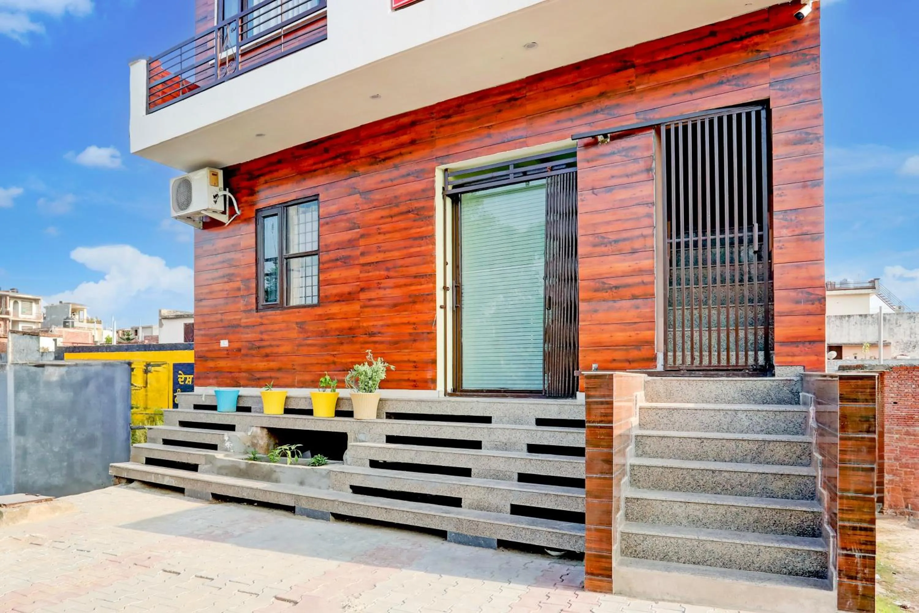 Facade/entrance in Hotel O HILL VIEW LUXURIOUS ROOMS