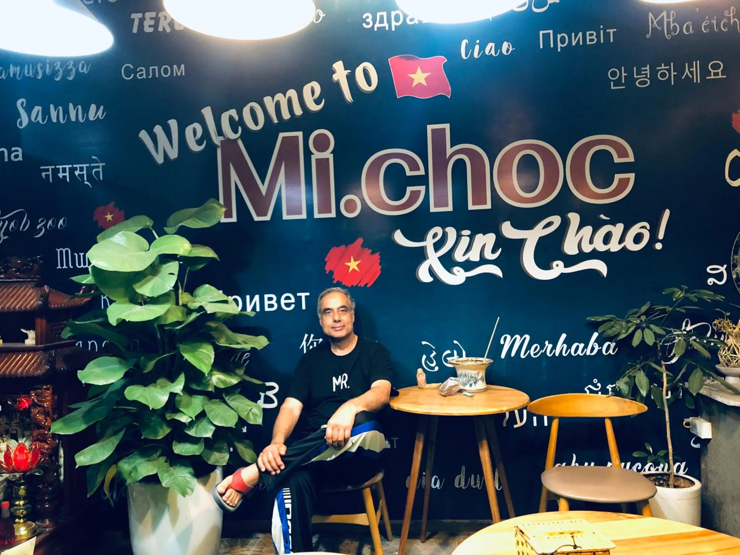 group of guests in MiChoc Homestay - Hostel