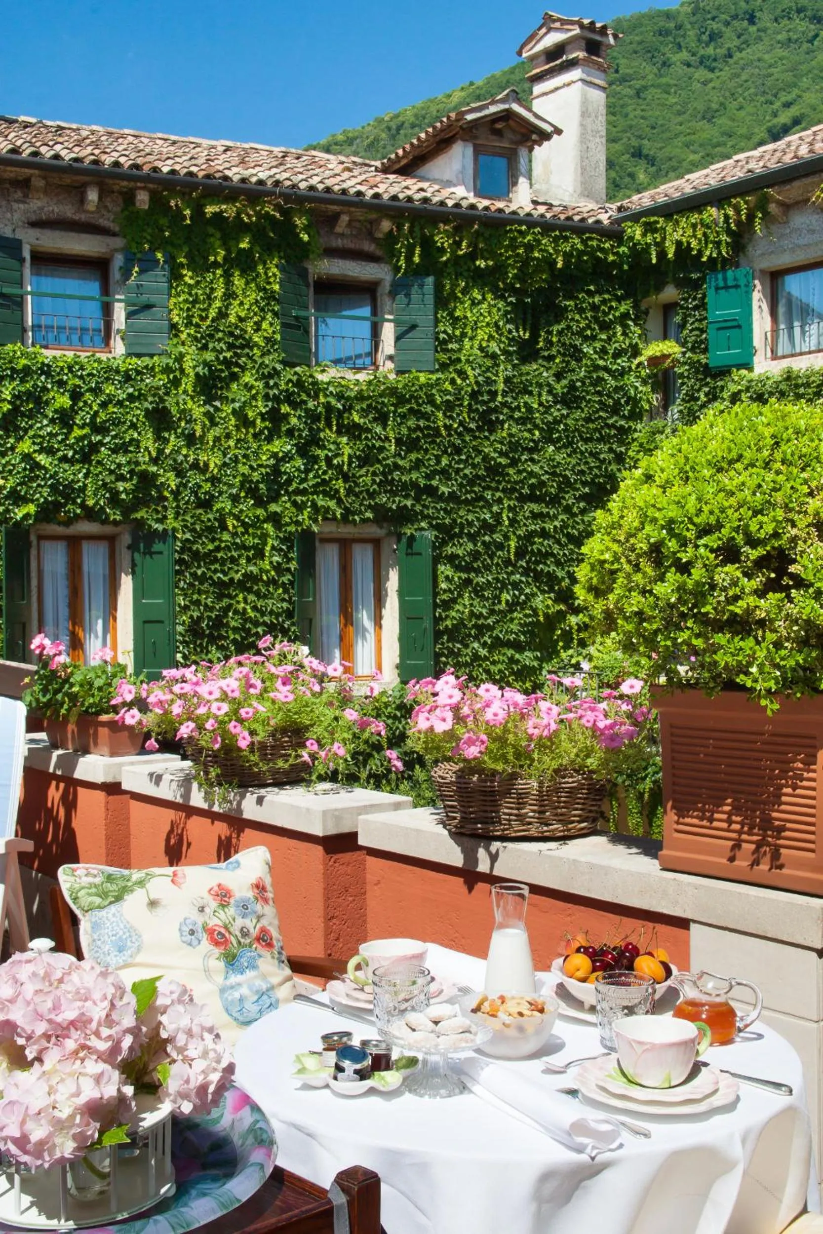 Property building in Villa Abbazia Relais & Chateaux