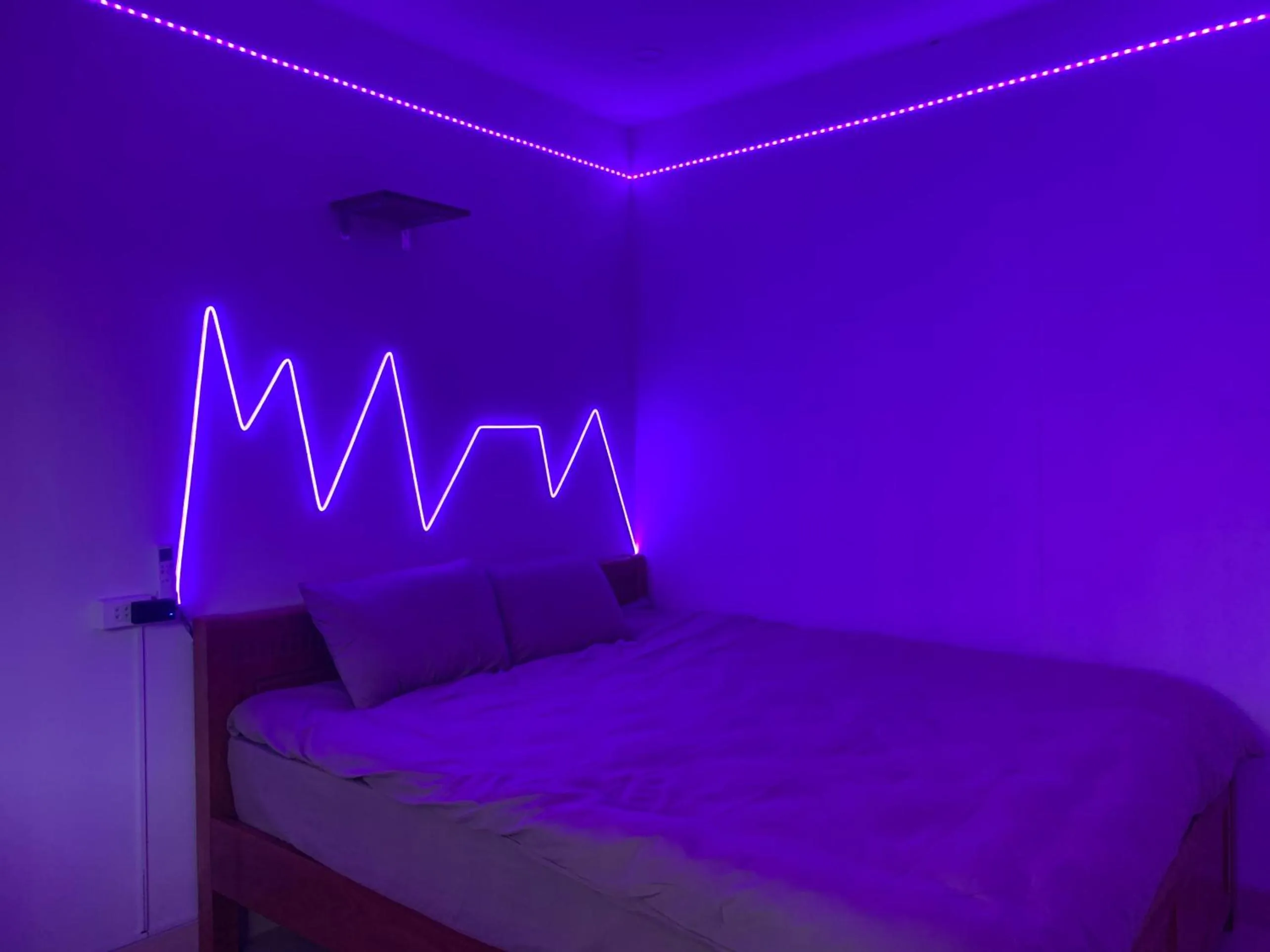 Bed in X-Stay Thư Trung