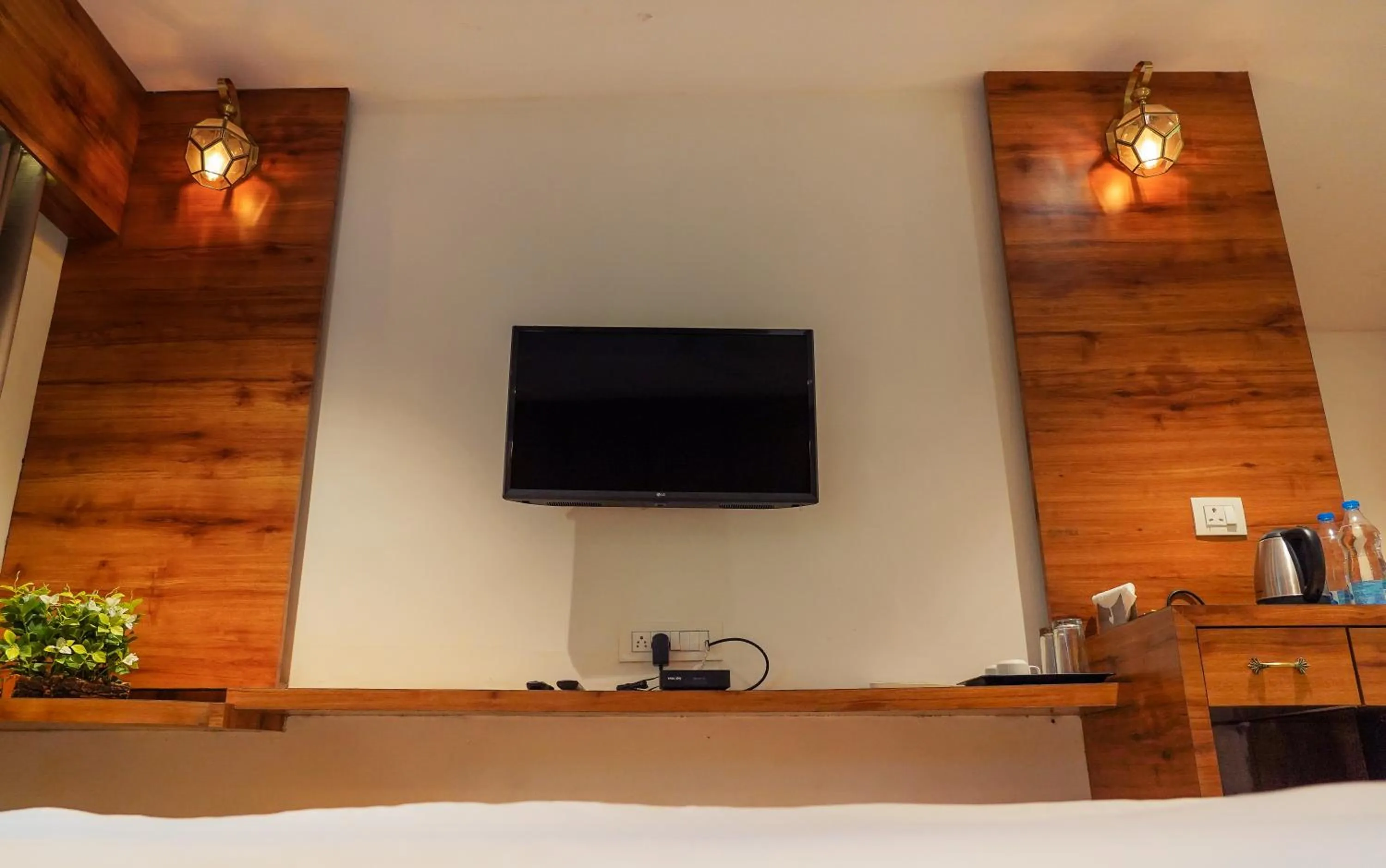 Bed in Whispering Peepul Resort