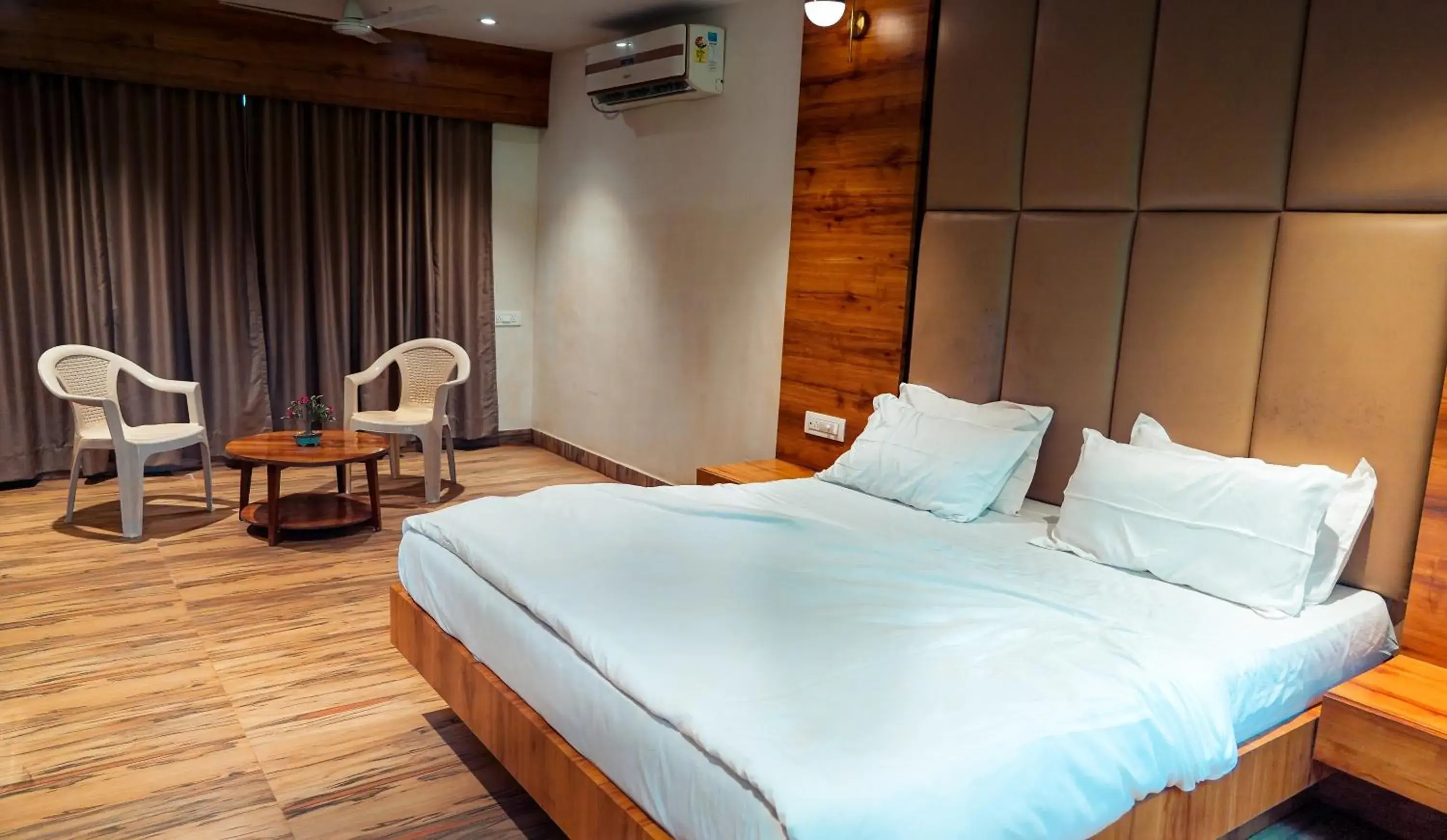 Bed in Whispering Peepul Resort Bed in Whispering Peepul Resort