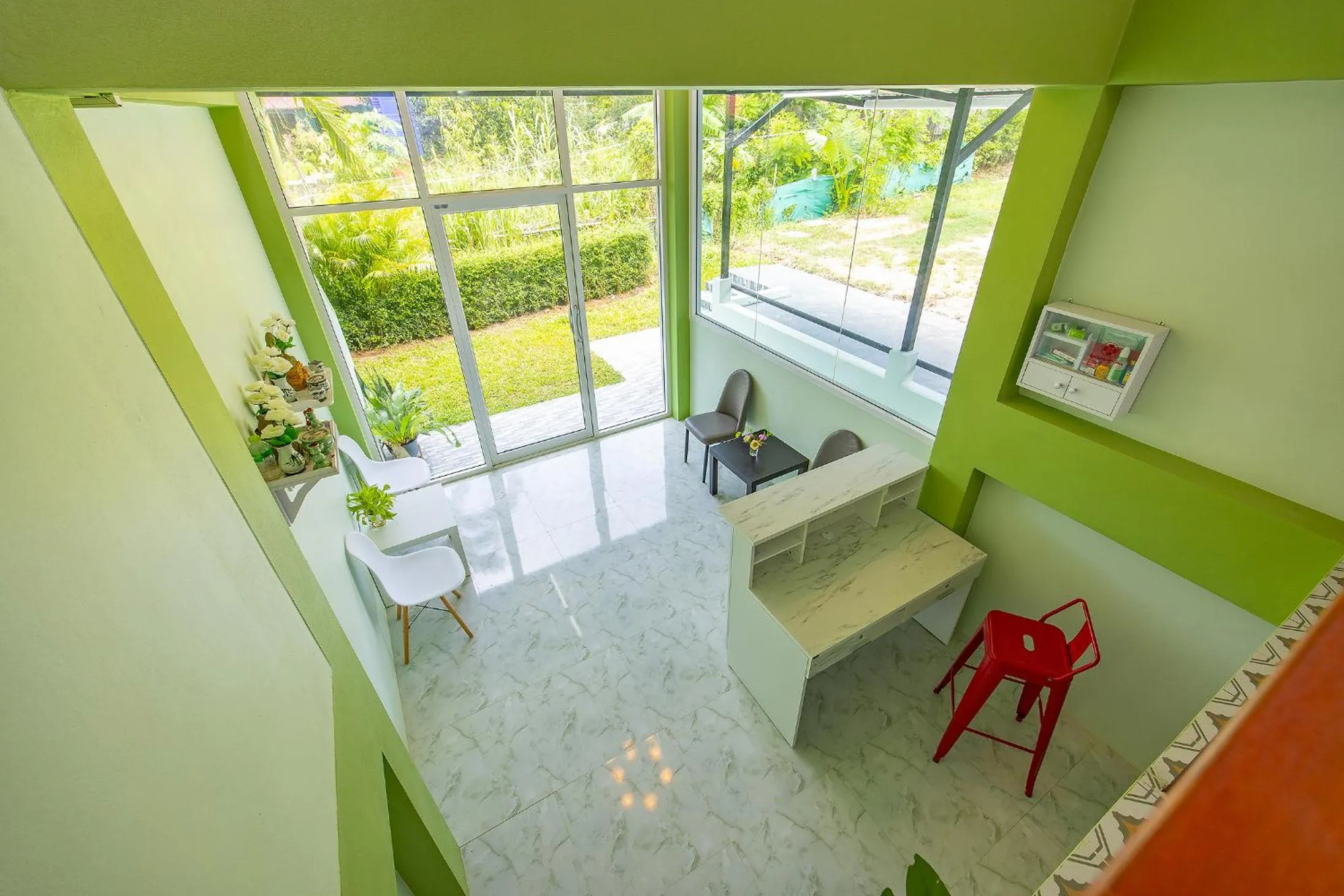 Lobby or reception in Karon Hotel at 22