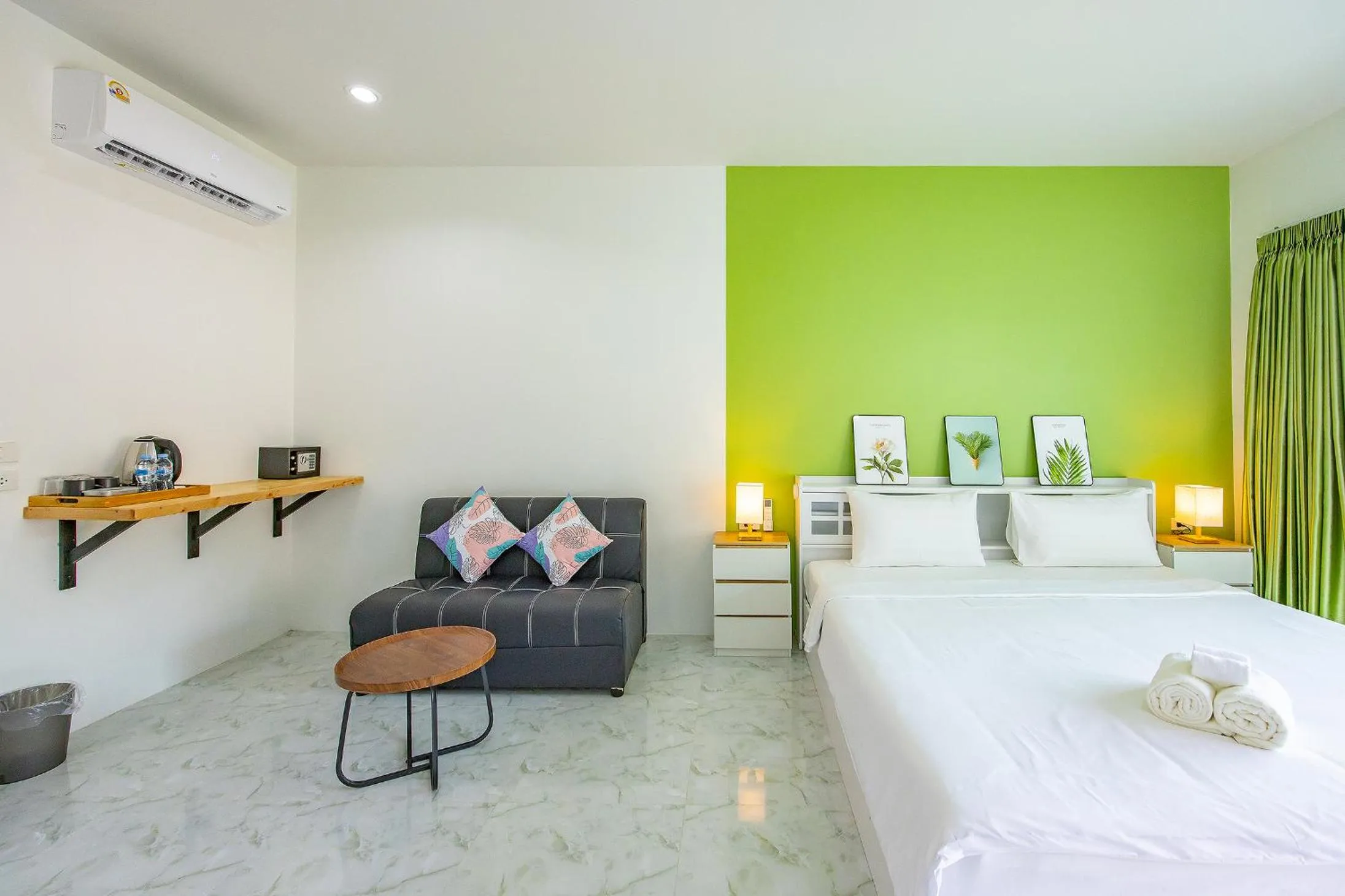 Bed in Karon Hotel at 22