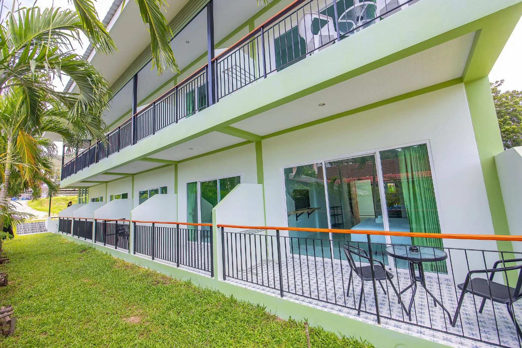 Garden in Karon Hotel at 22