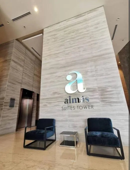 Almas Suites Cozy King Bed Studio Netflix By STAY