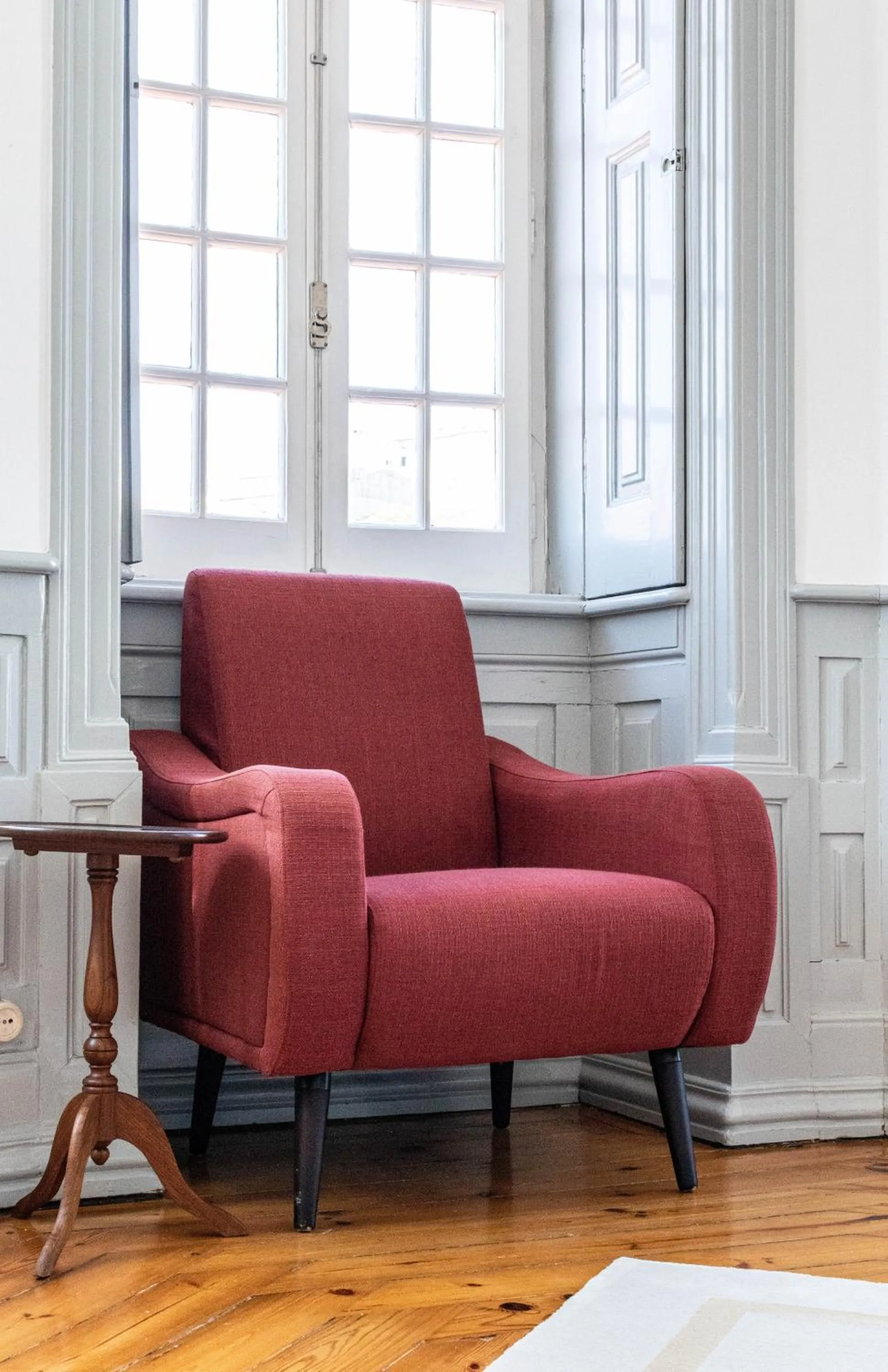 Seating area in The Luggage