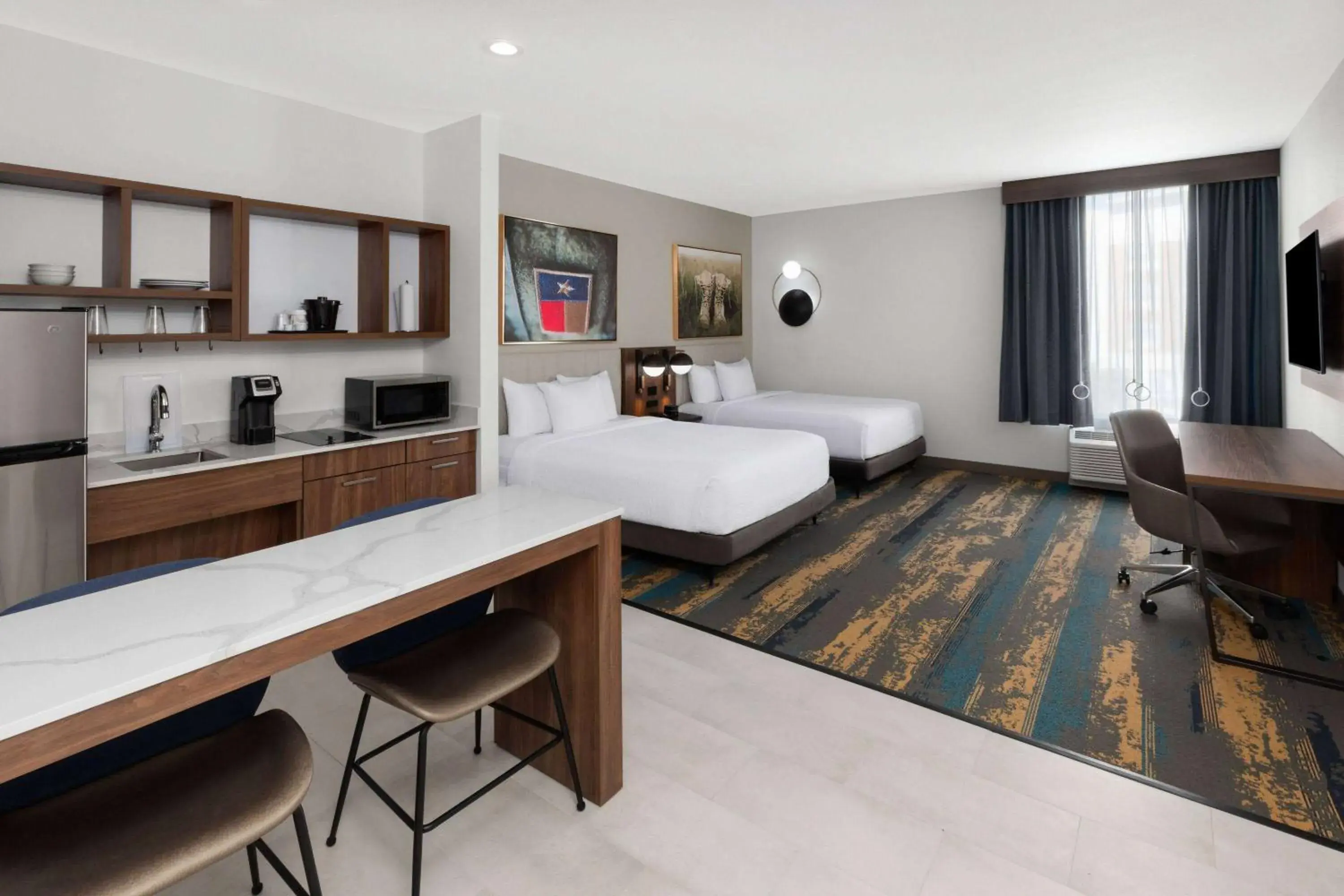 Queen Room with Two Queen Beds and Kitchenette in La Quinta Inn & Suites by Wyndham San Antonio at the RIM Queen Room with Two Queen Beds and Kitchenette in La Quinta Inn & Suites by Wyndham San Antonio at the RIM