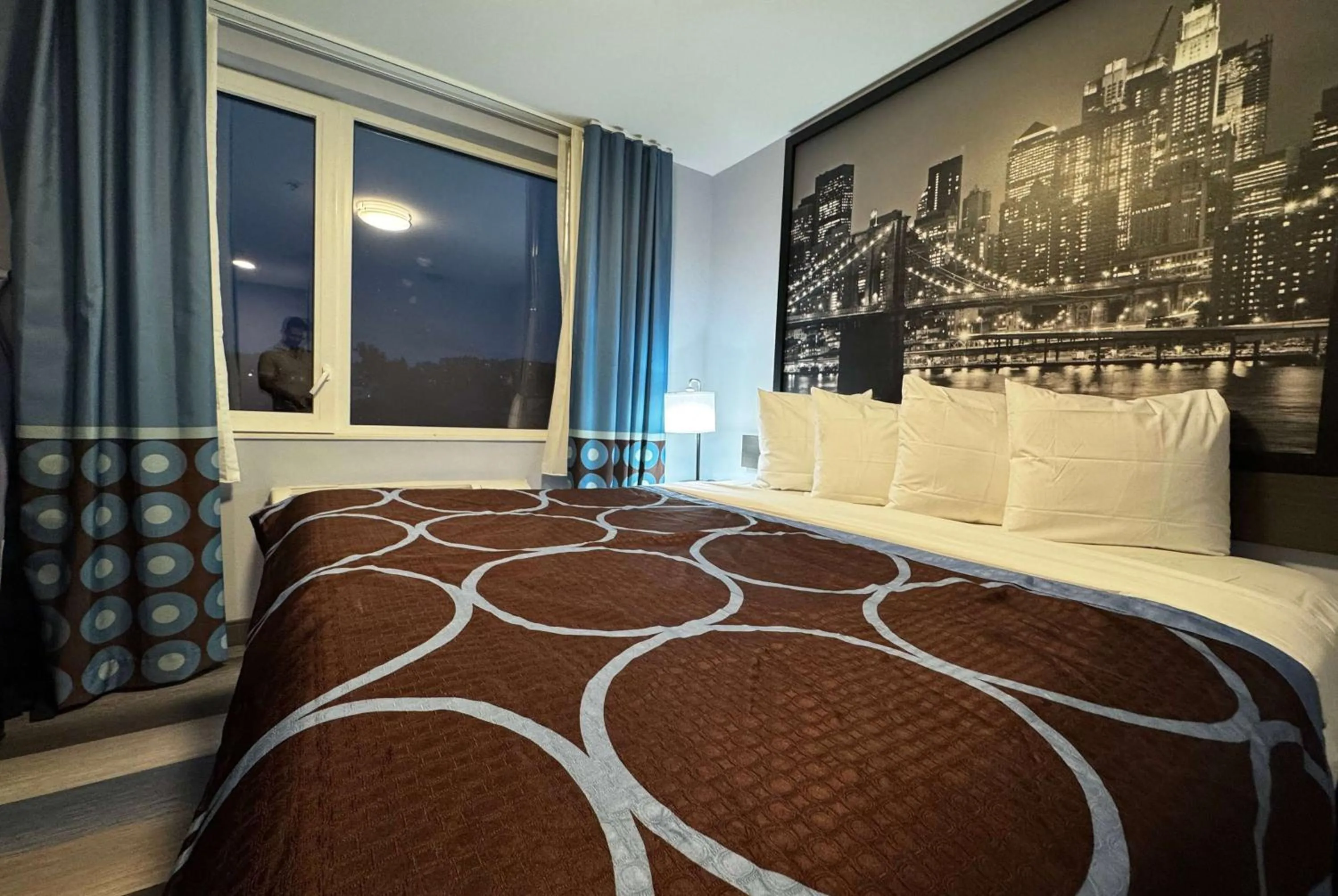 Photo of the whole room, Bed in Super 8 by Wyndham Brooklyn Fulton Street Broadway Junction