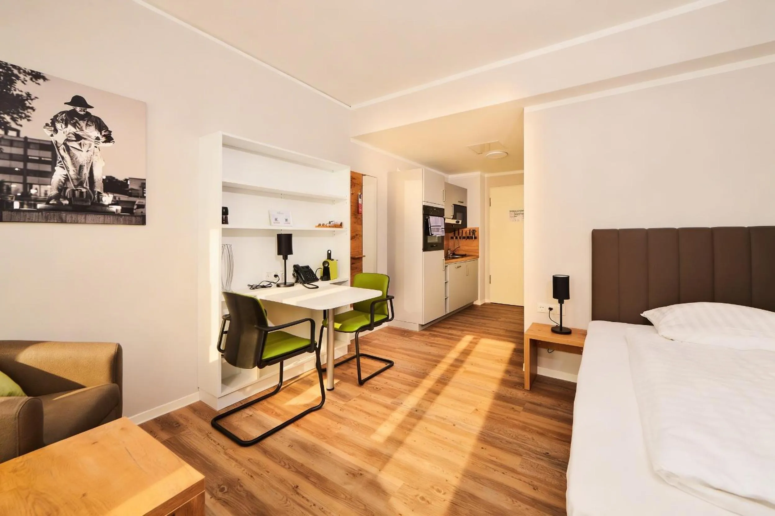 Bed in ADAPT APARTMENT HOTEL Siegen