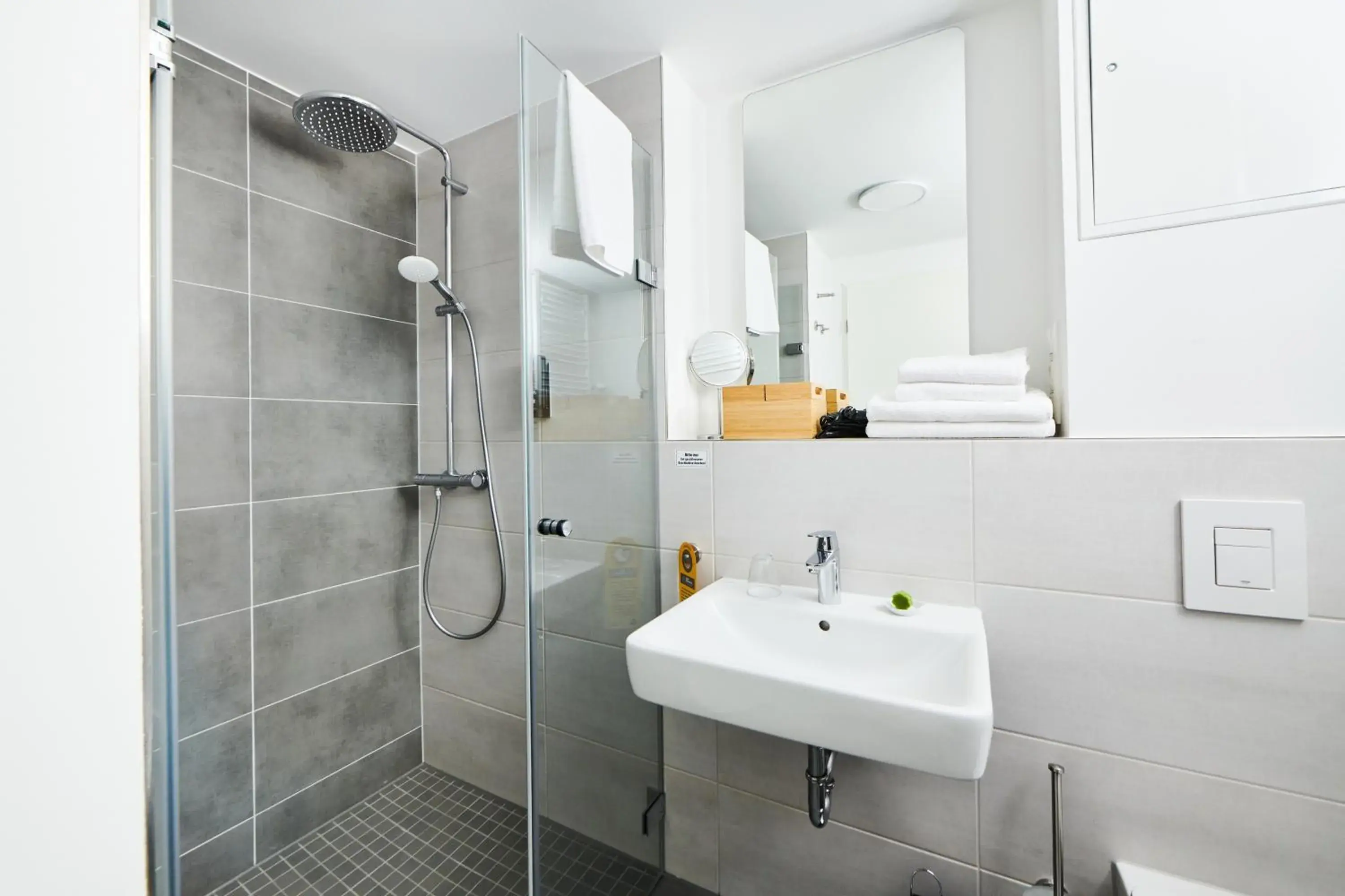 Standard Twin Room in ADAPT APARTMENT HOTEL Siegen Standard Twin Room in ADAPT APARTMENT HOTEL Siegen