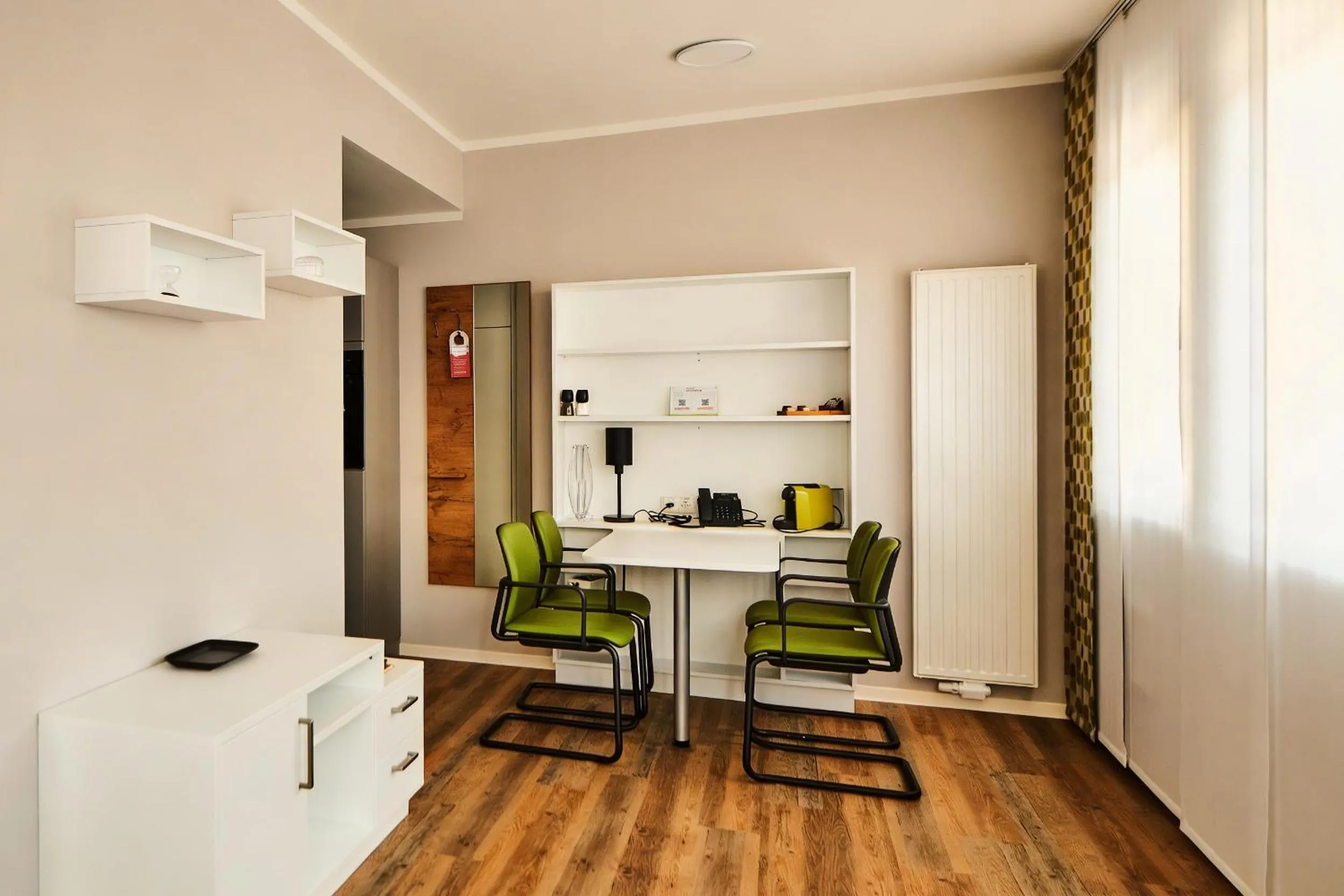 Coffee/tea facilities in ADAPT APARTMENT HOTEL Siegen