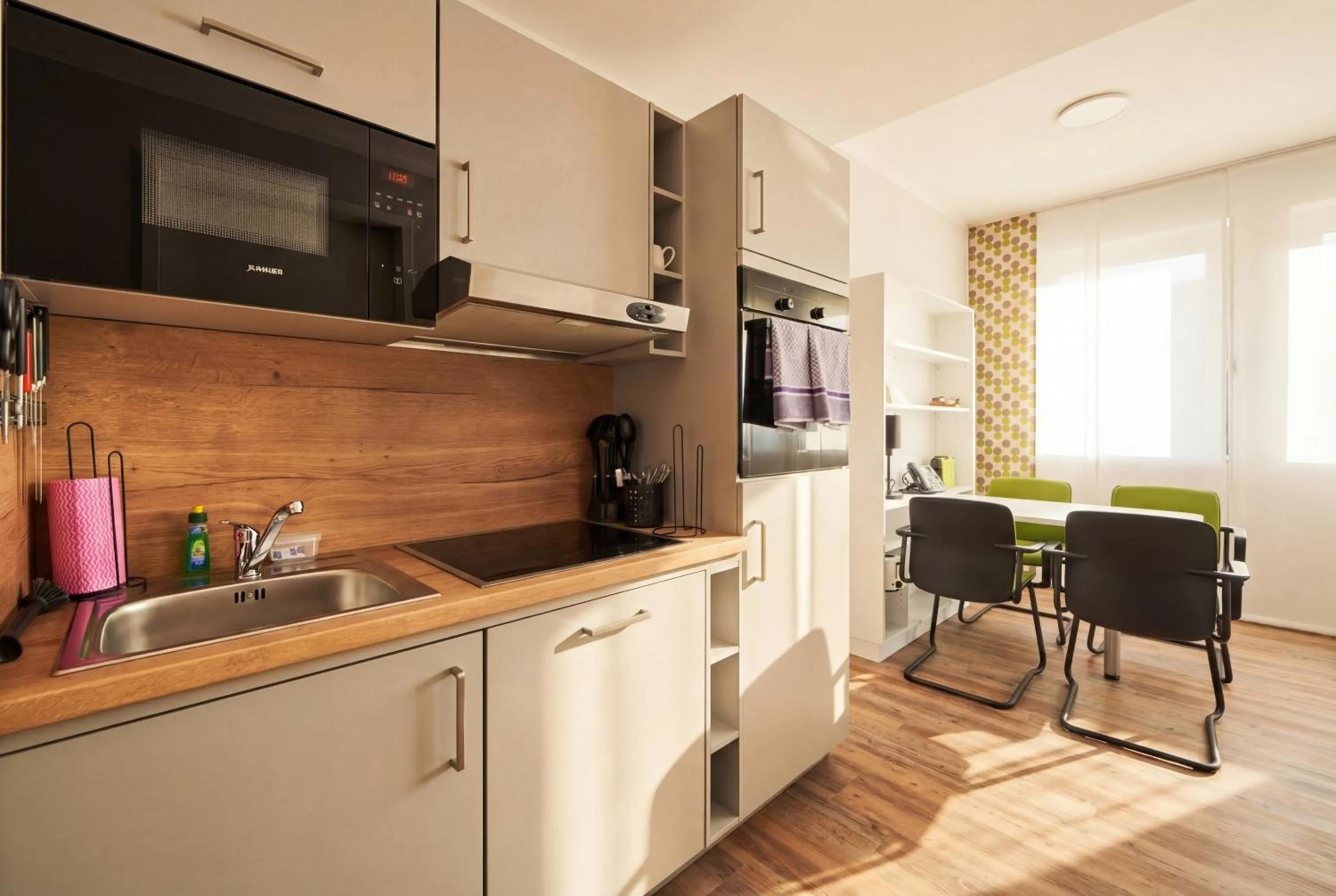 Coffee/tea facilities in ADAPT APARTMENT HOTEL Siegen