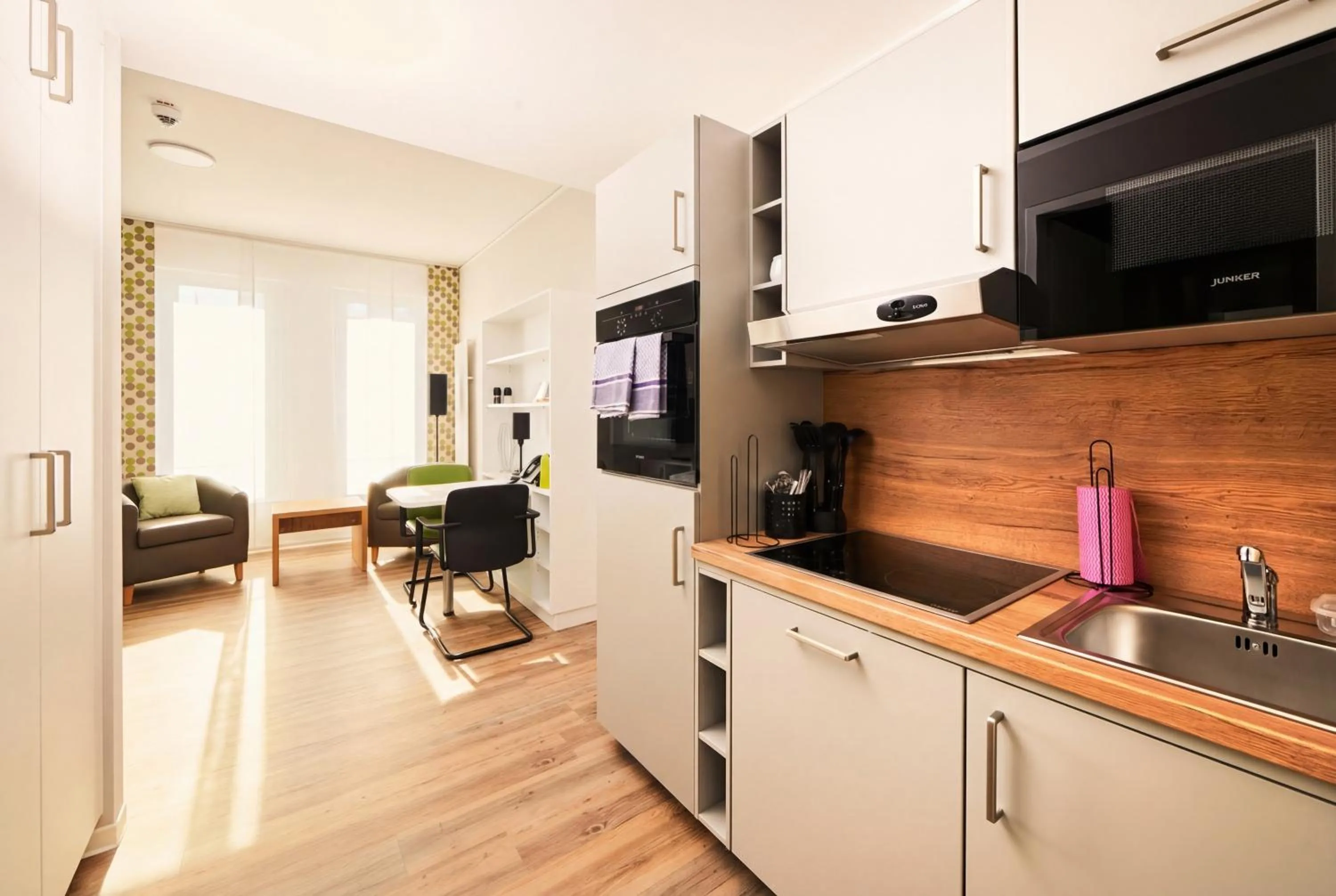 Coffee/tea facilities in ADAPT APARTMENT HOTEL Siegen