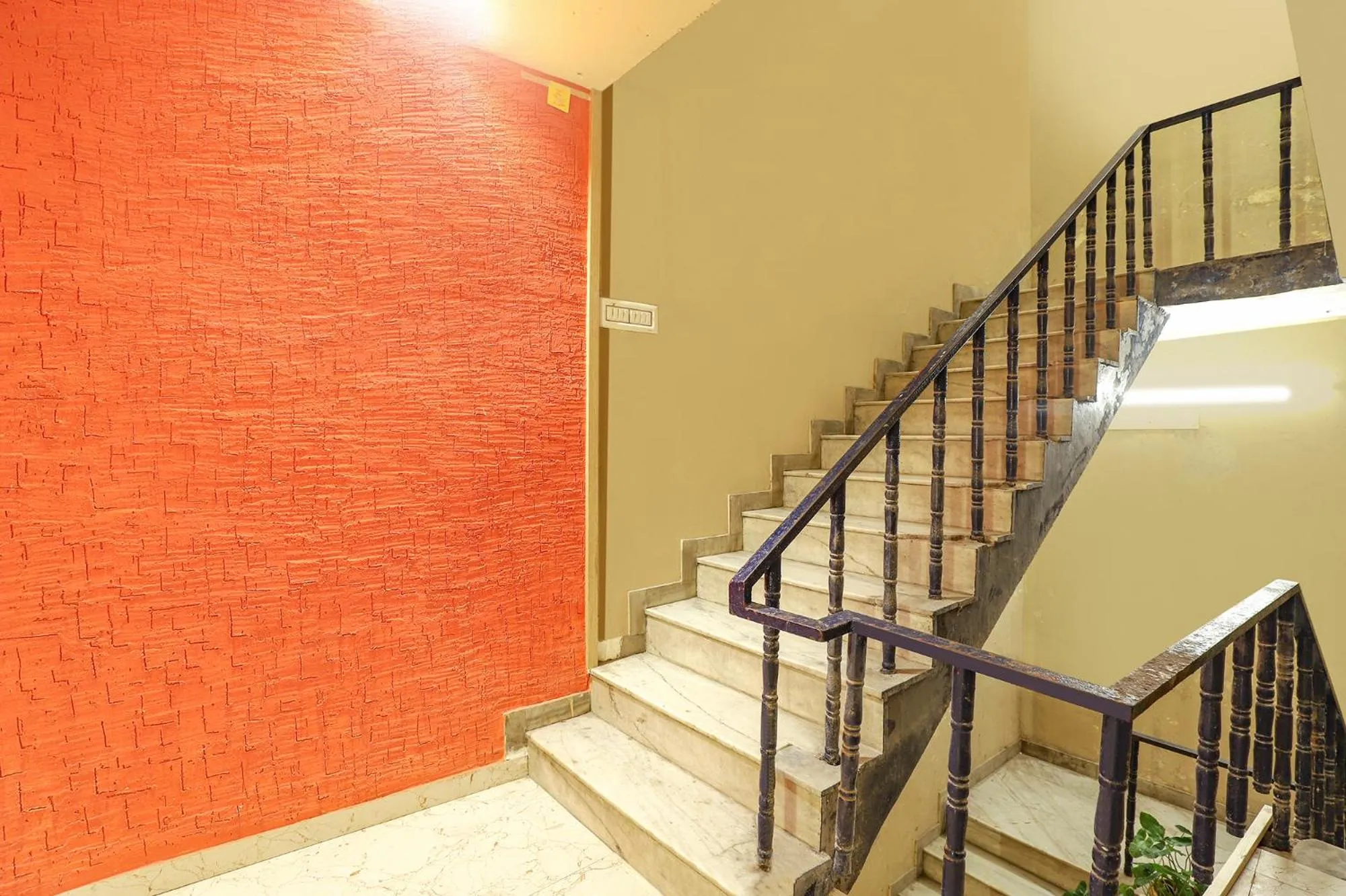 Lobby or reception in FabHotel Nestlay Rooms High Court