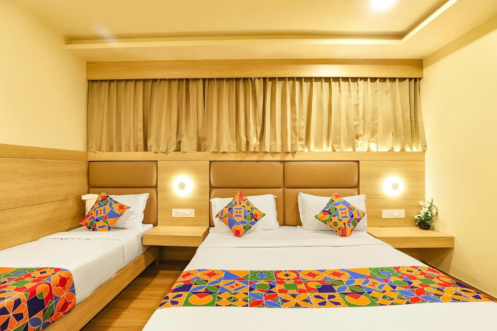 Bed in FabHotel Nestlay Rooms High Court - Nr Parry's Corner Bed in FabHotel Nestlay Rooms High Court - Nr Parry's Corner