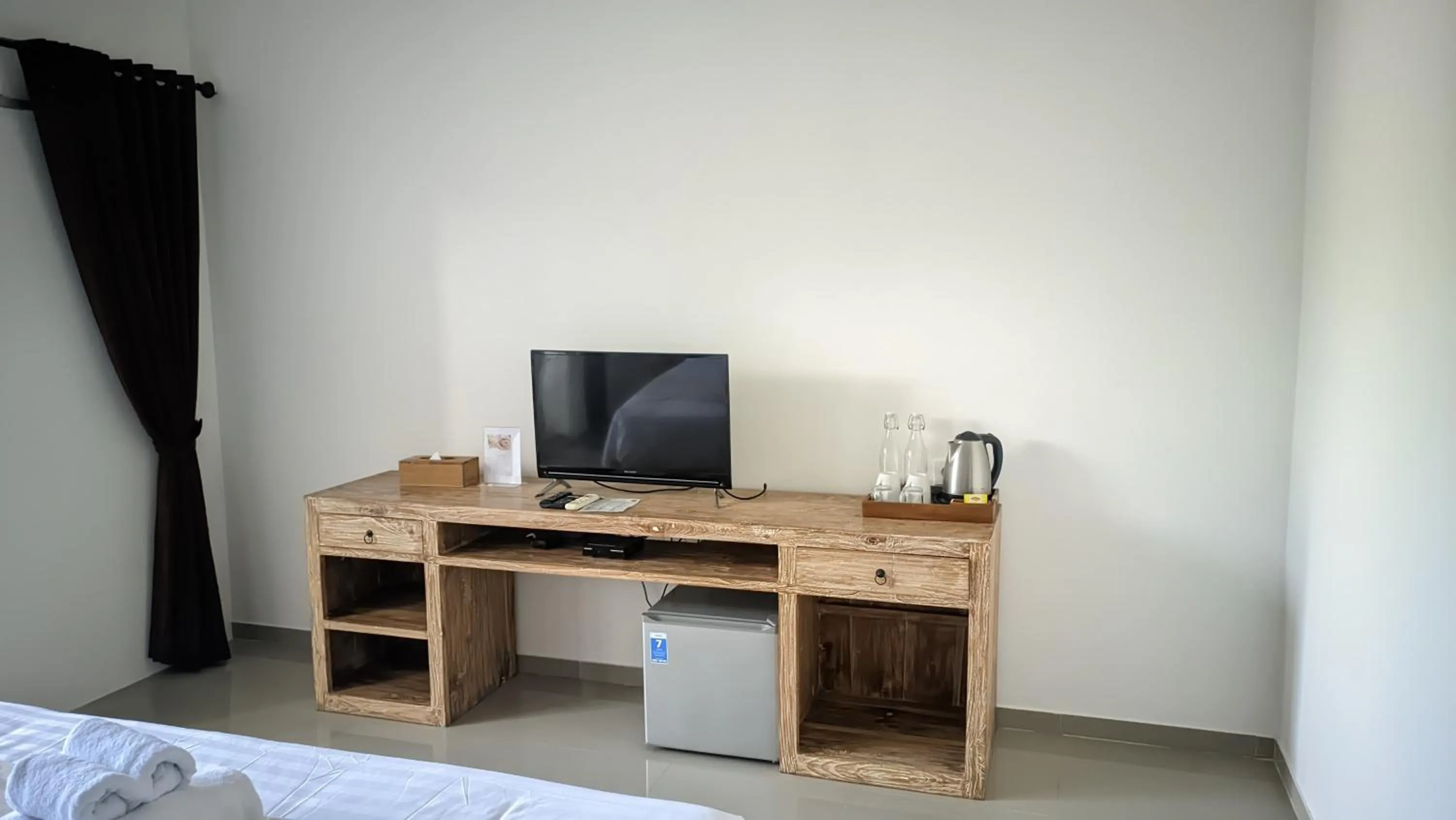 TV and multimedia in Sujiwa Ubud Hotel & Villa