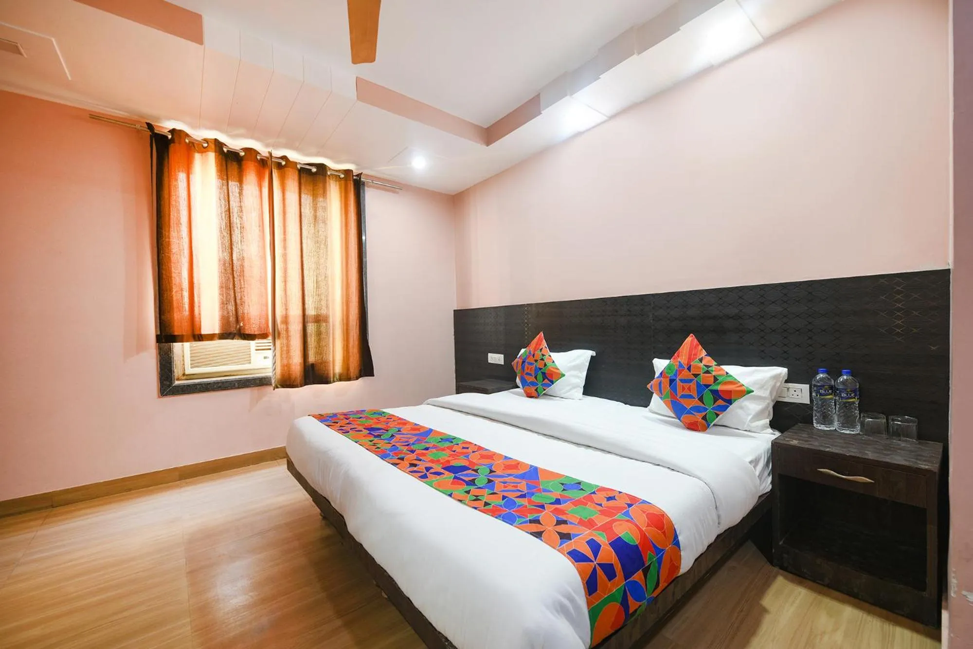 Bed in Via Moon Light Near Yashobhoomi Convention Centre