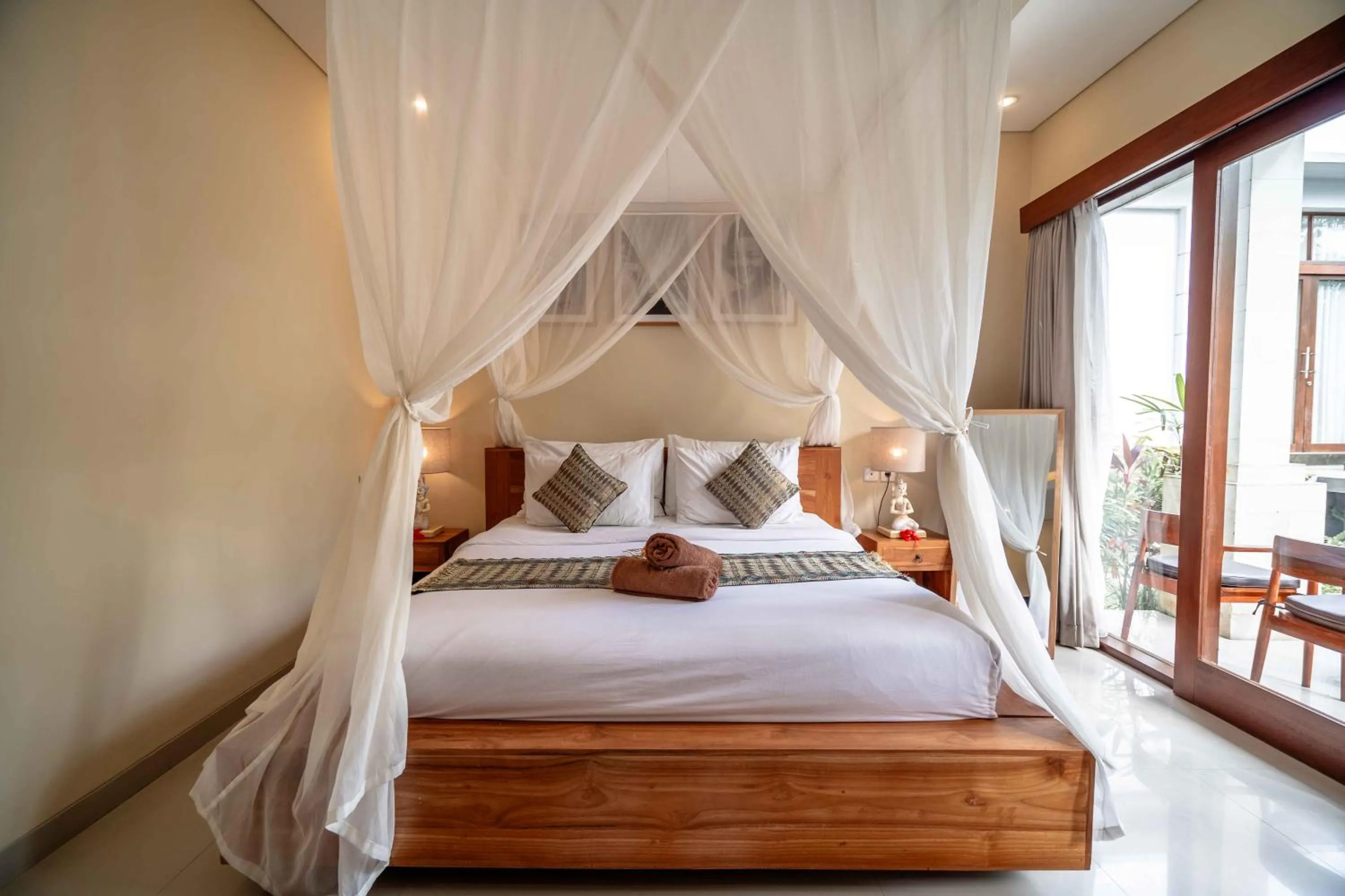 Bed in Suarsena Bisma Ubud