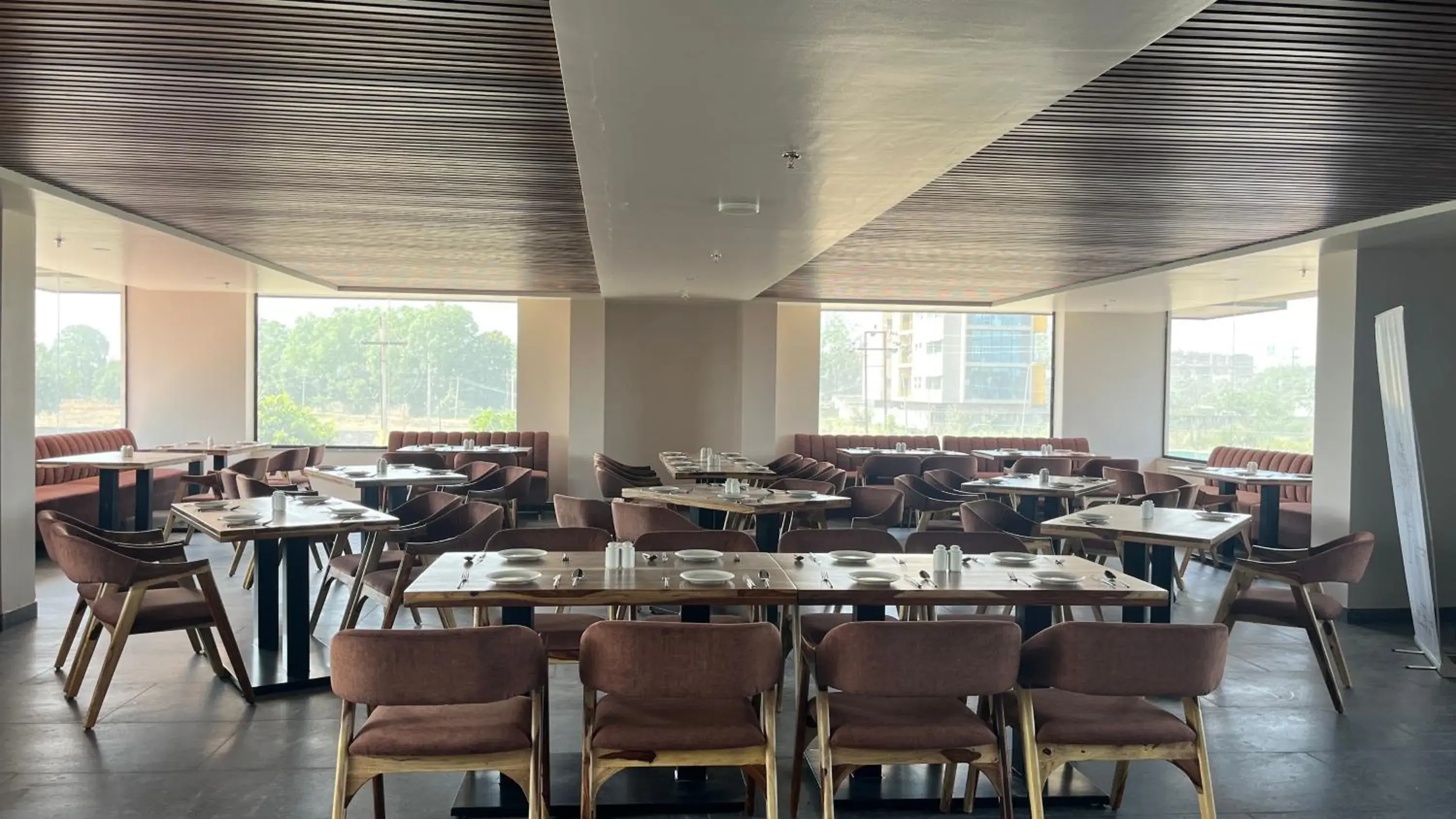 Restaurant/places to eat in Clarks Inn Suites Jaipur Restaurant/places to eat in Clarks Inn Suites Jaipur