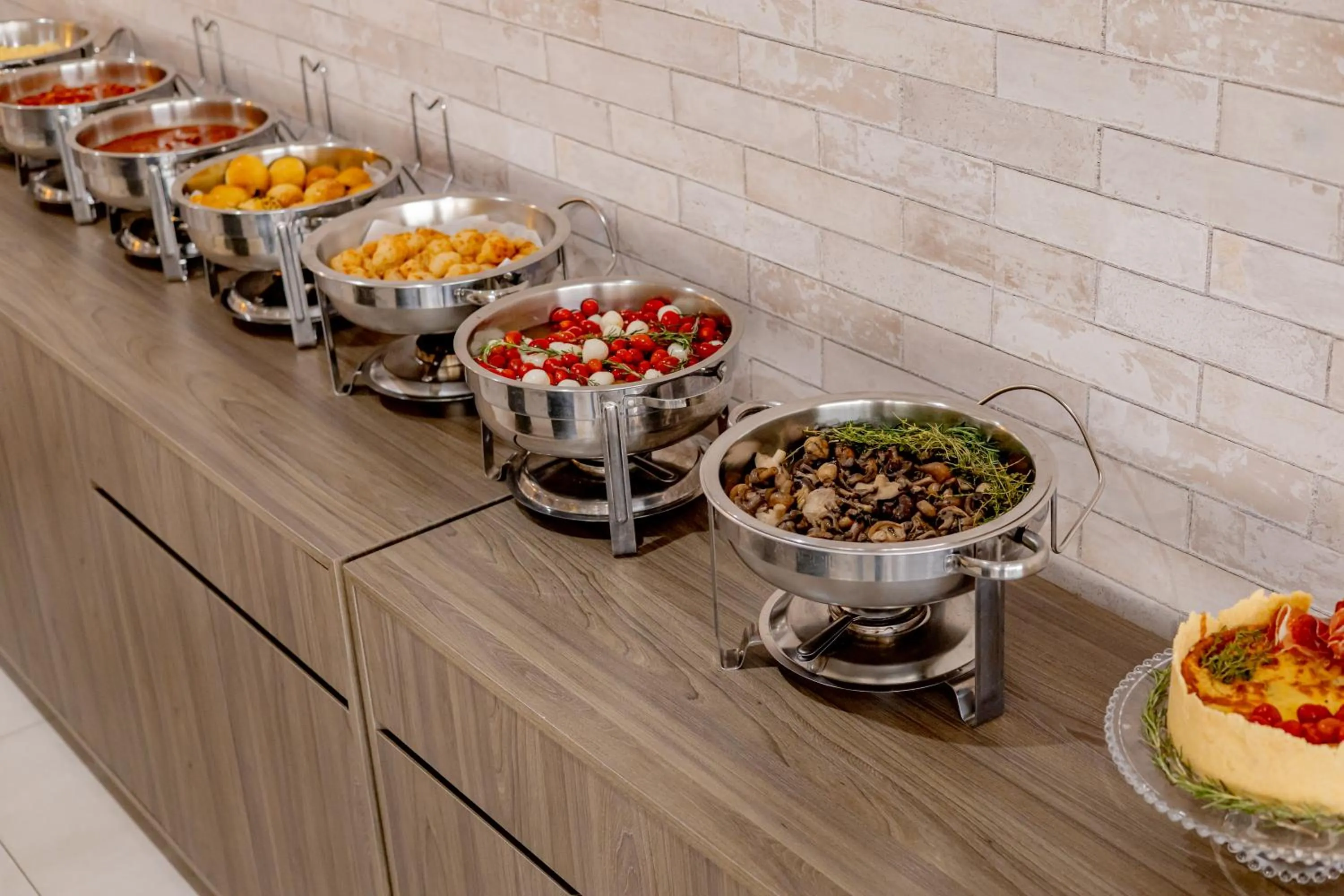 Breakfast in Padom Business Hotel