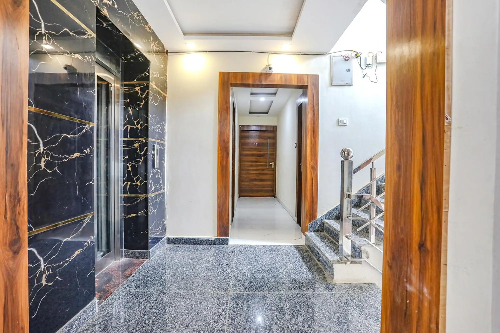 Lobby or reception in FabHotel Imperail House