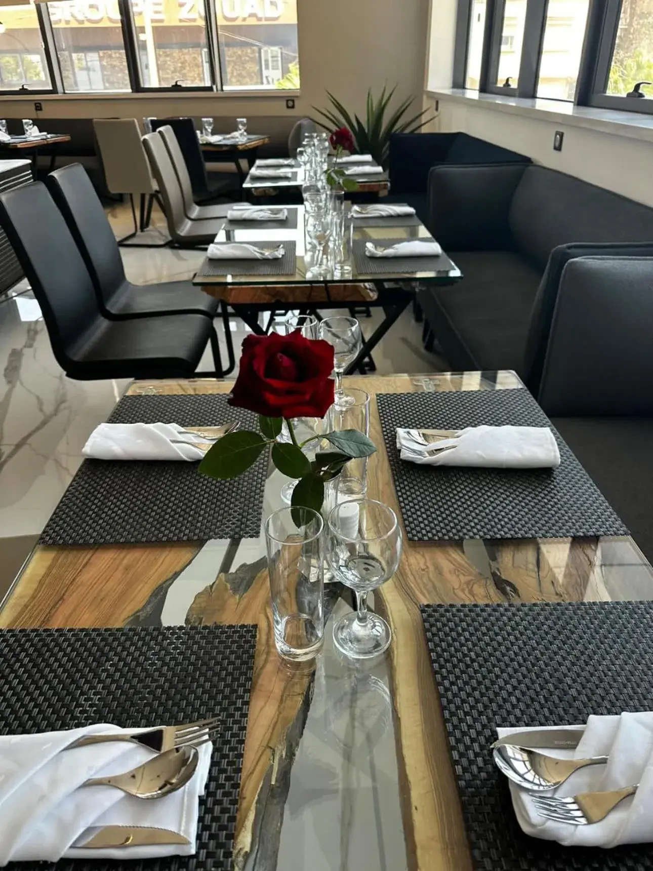 Restaurant/places to eat in ONYX by luna Restaurant/places to eat in ONYX by luna