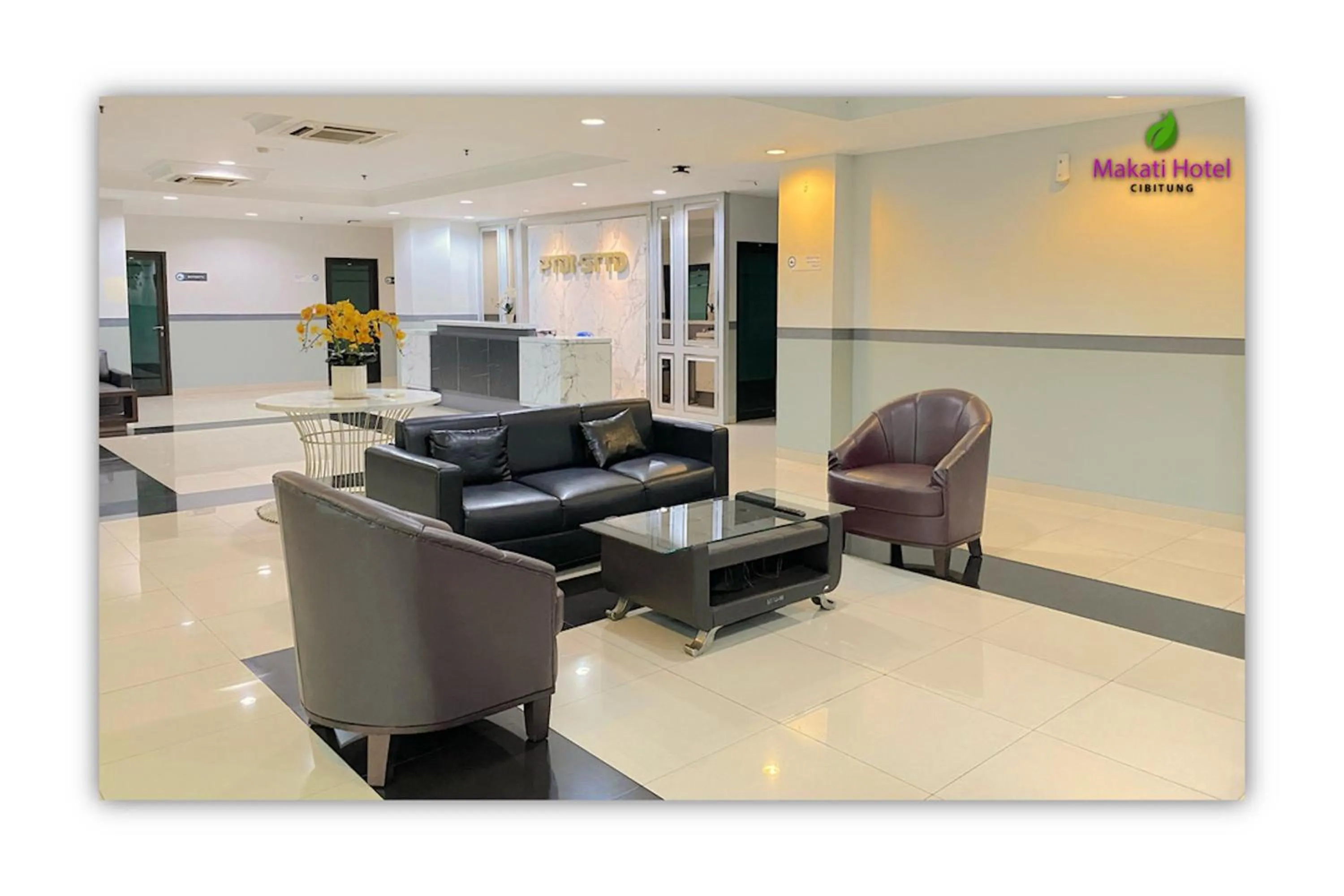 Living room in Makati Hotel Cibitung