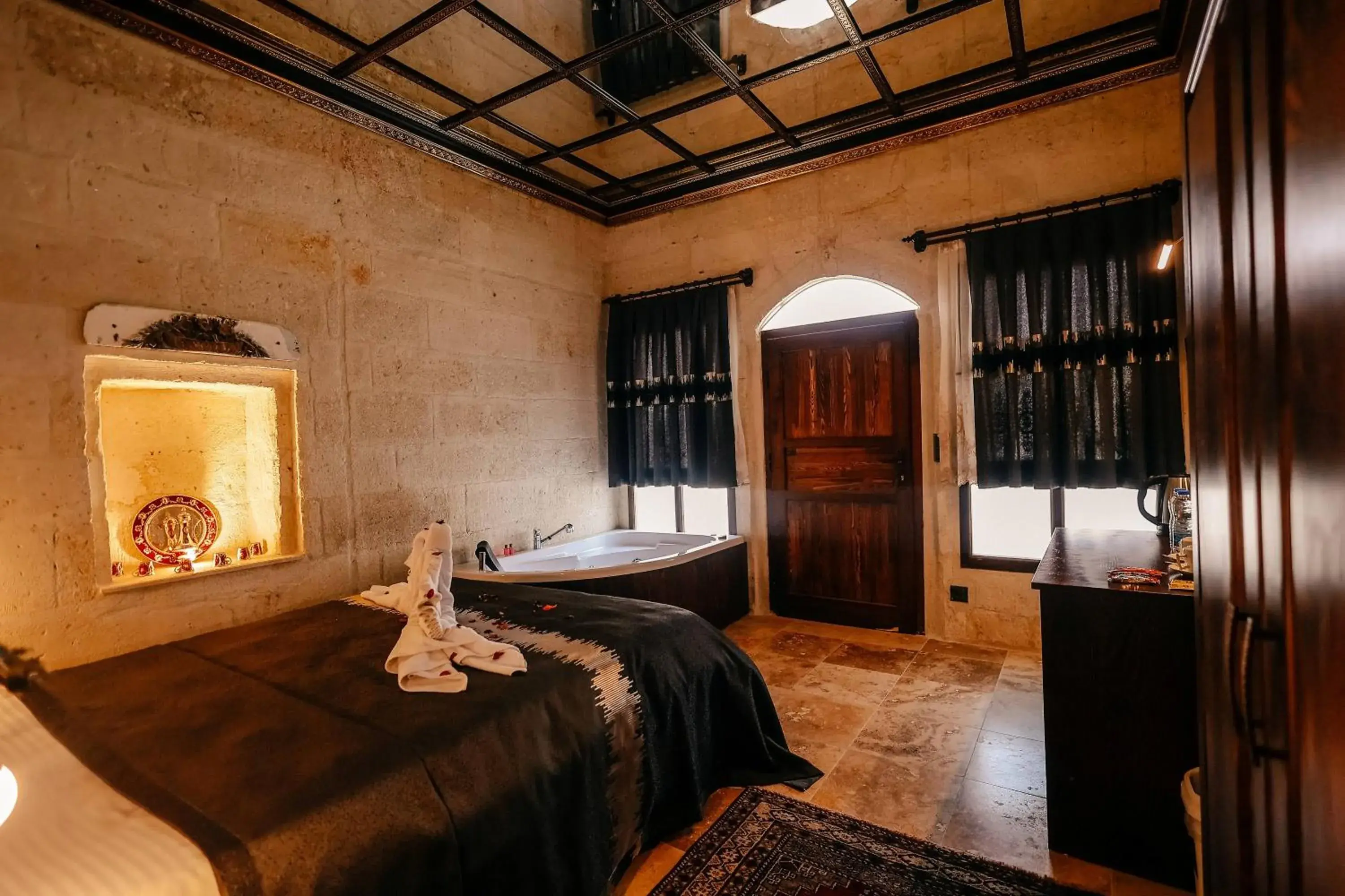 Bed in Zümrütü anka cave Bed in Zümrütü anka cave