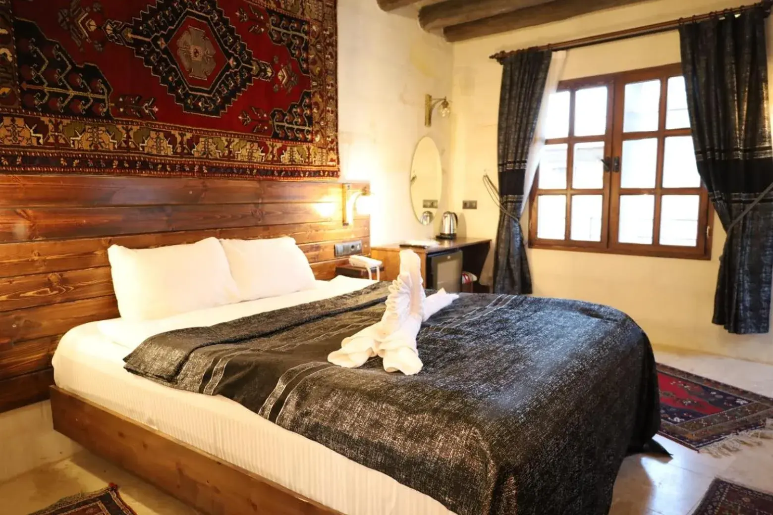 Bed in Zümrütü Anka Cave Bed in Zümrütü Anka Cave