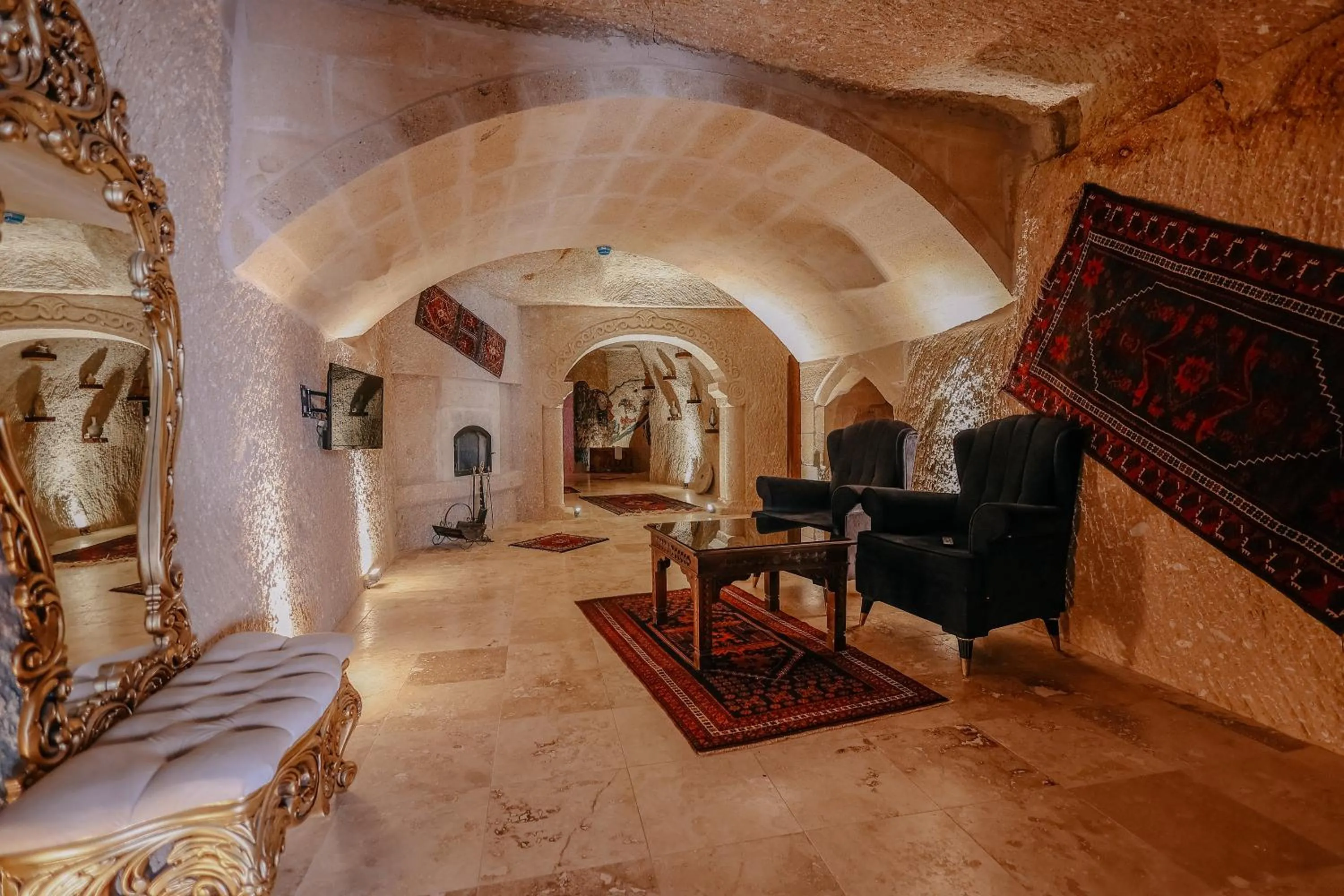 Seating area in Zümrütü anka cave