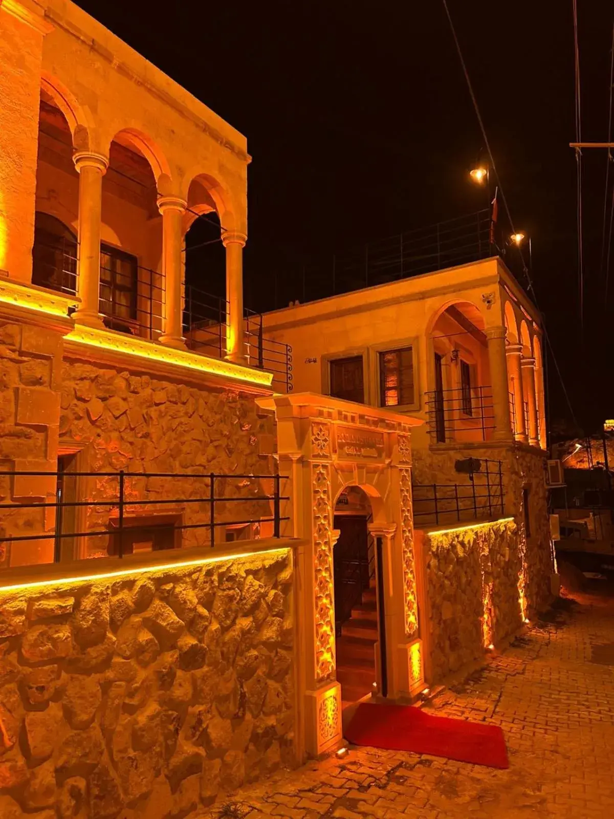 Property building in Zümrütü Anka Cave Property building in Zümrütü Anka Cave
