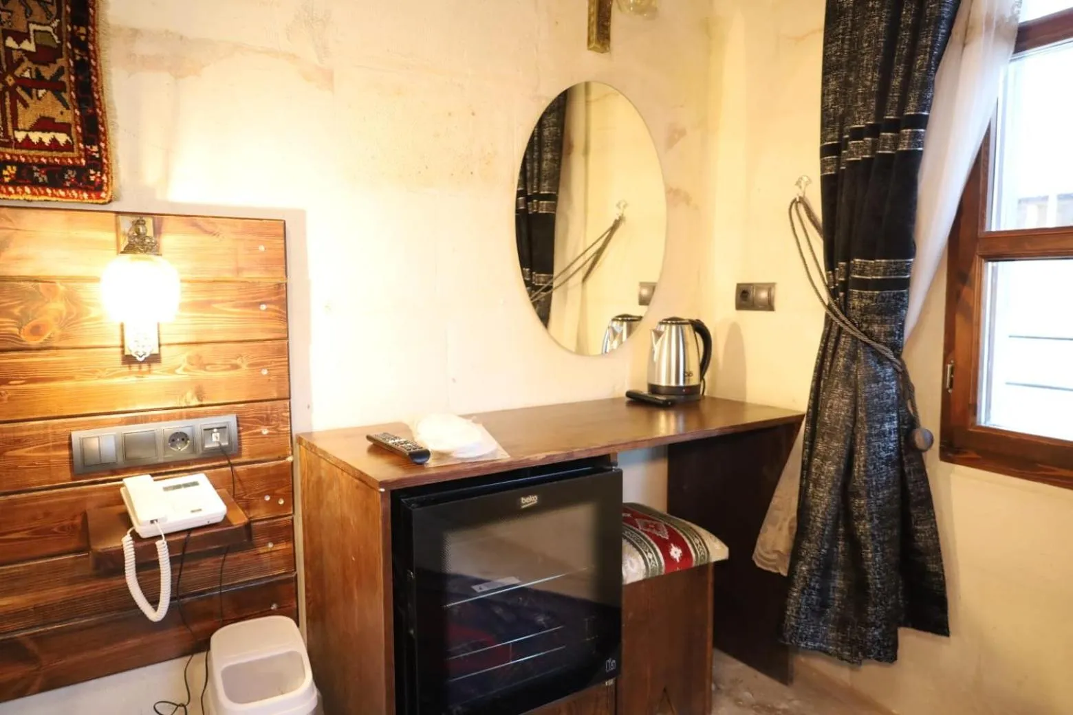 minibar in Zümrütü Anka Cave