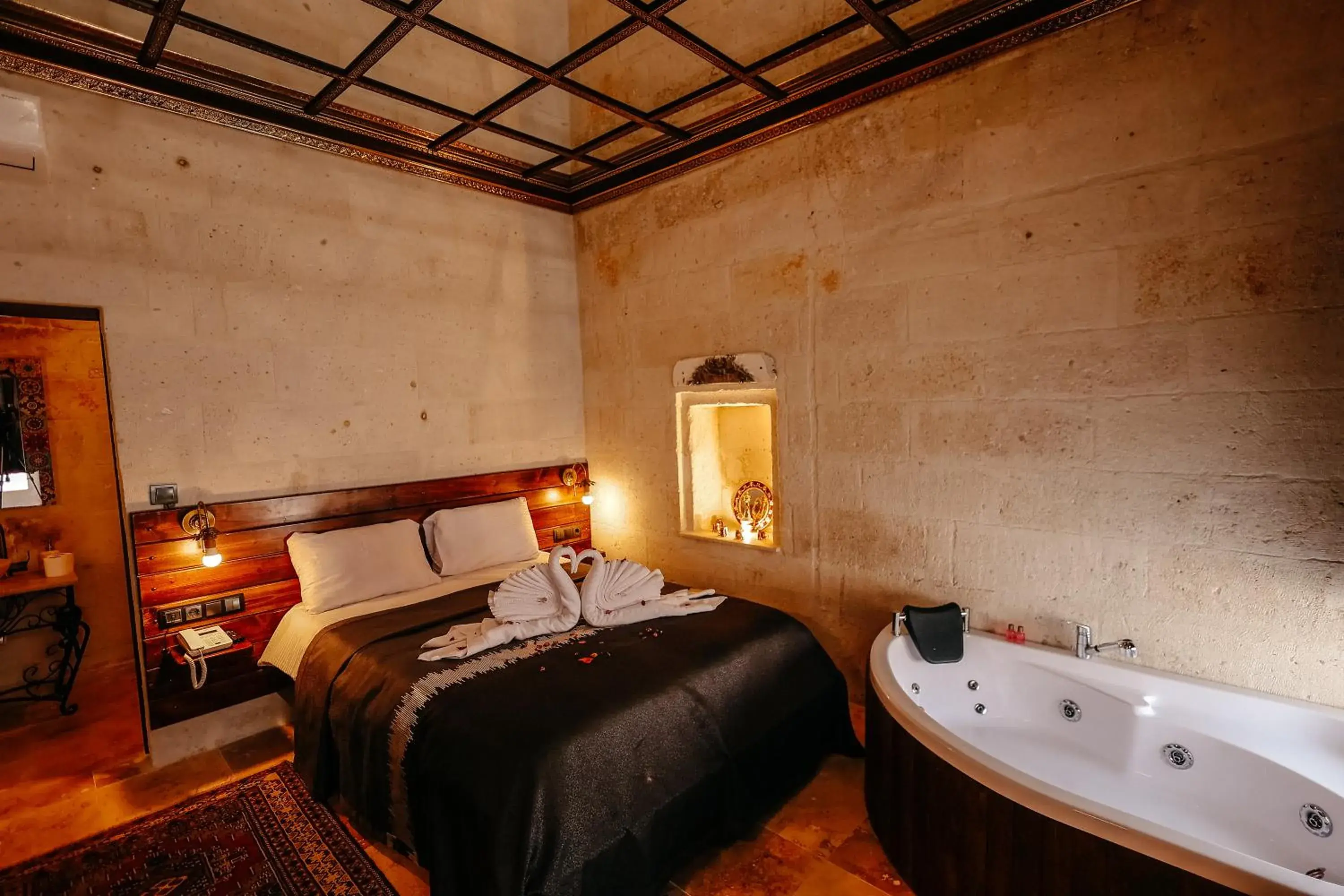 Bed in Zümrütü anka cave Bed in Zümrütü anka cave