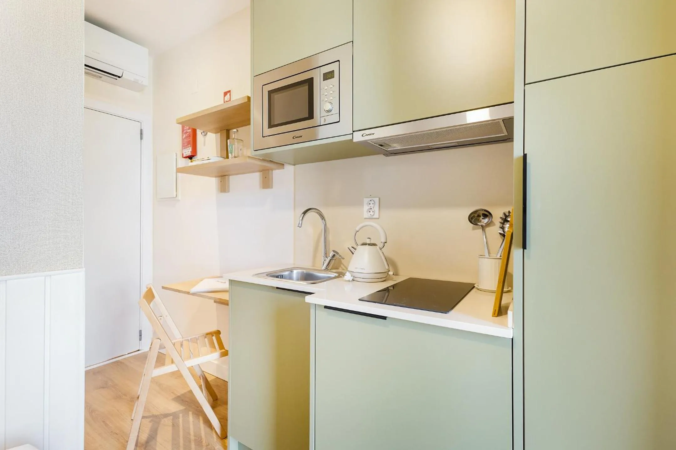 Kitchen or kitchenette in Metropolitan Living Lisbon - Campolide