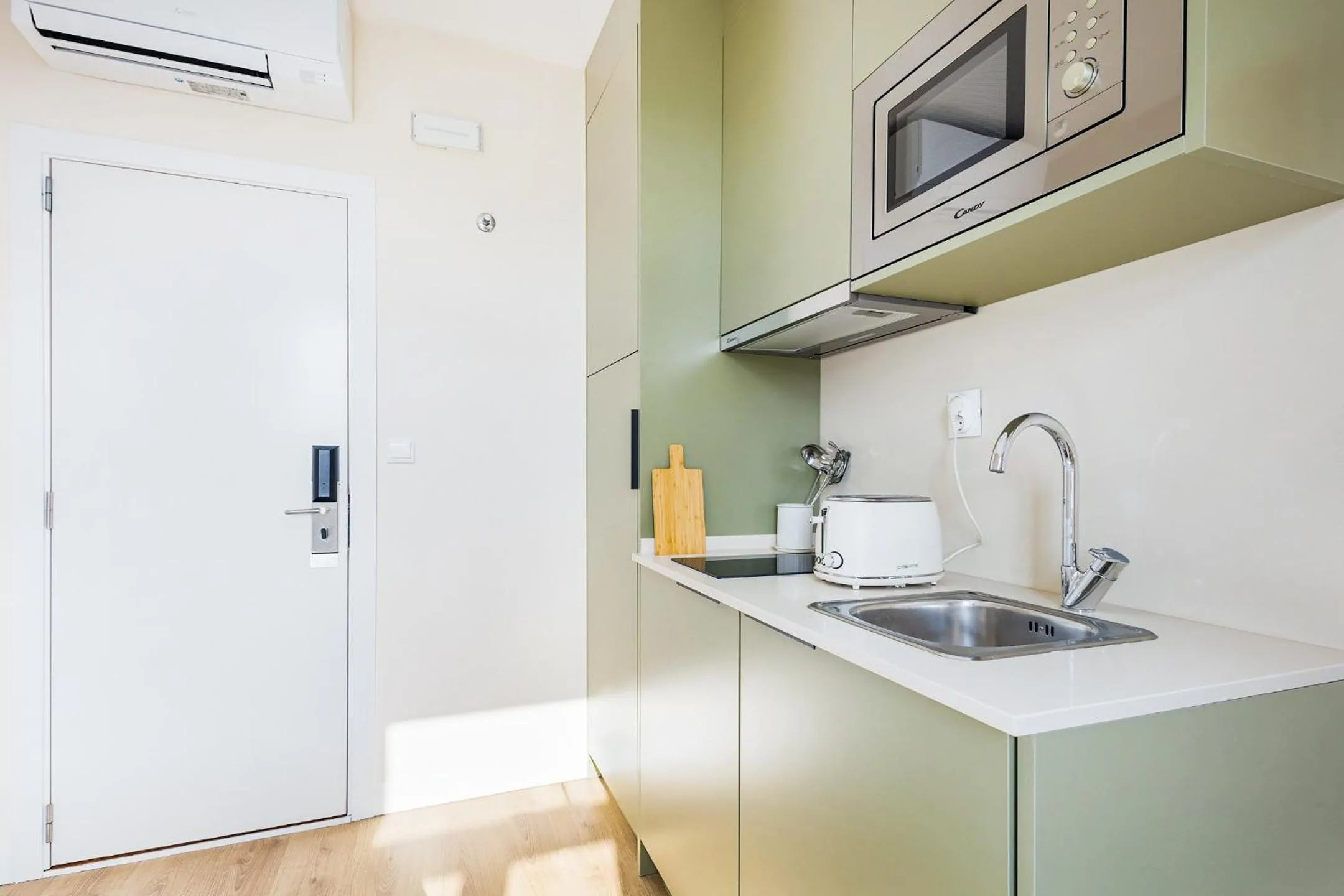 Kitchen or kitchenette in Metropolitan Living Lisbon - Campolide