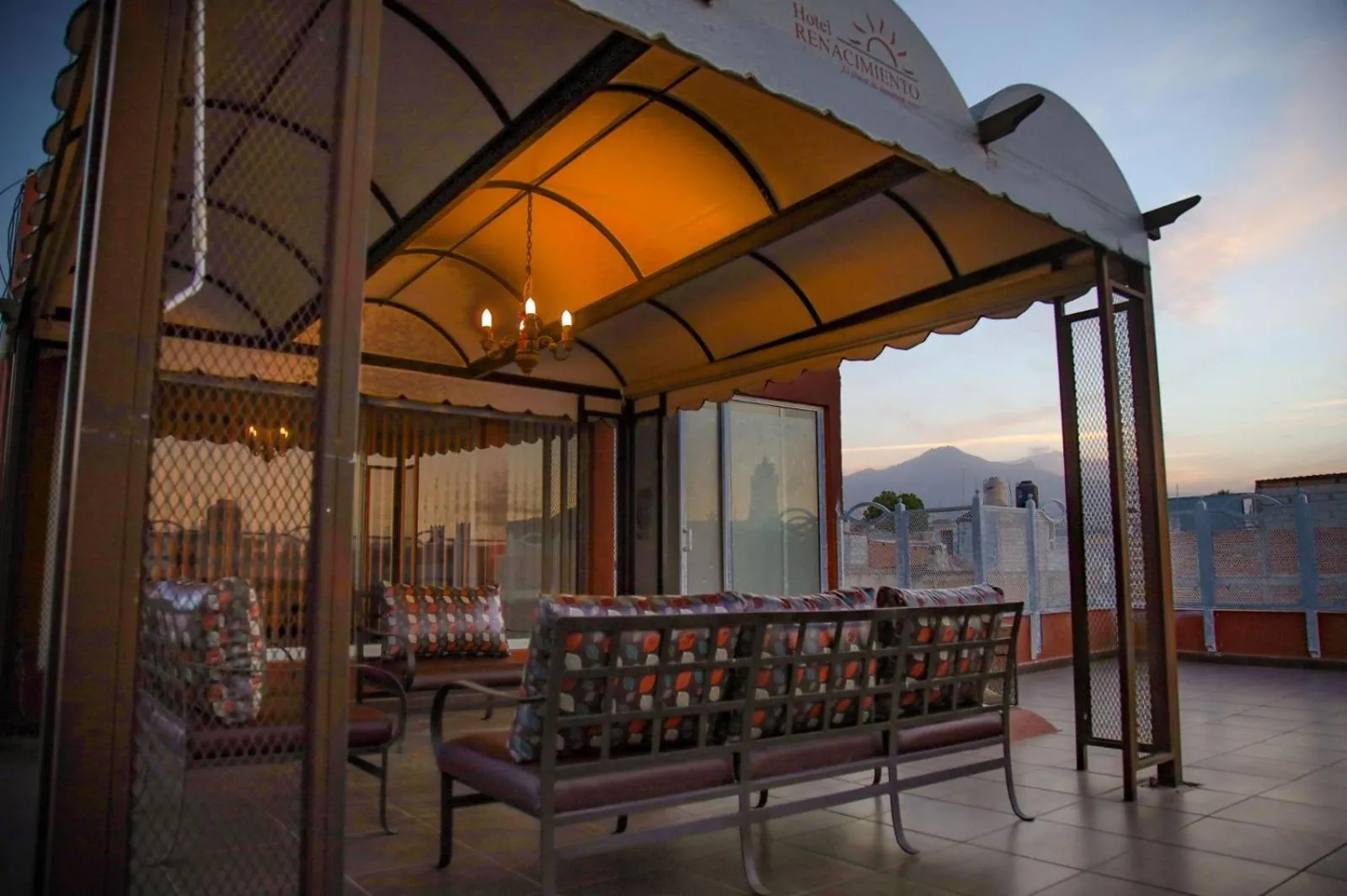 Hotel RENACIMIENTO