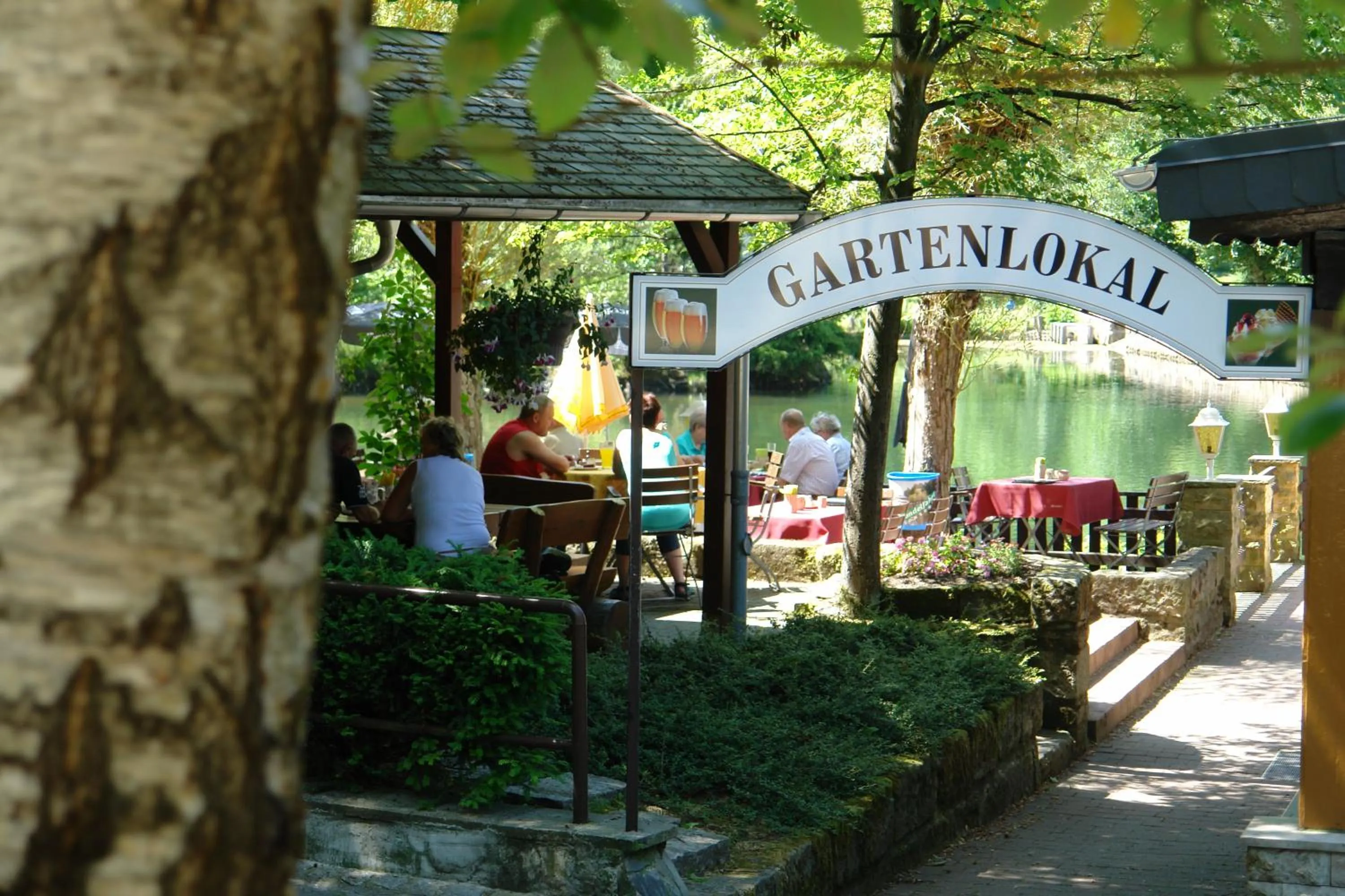 Restaurant/places to eat in Hotel Gondelfahrt