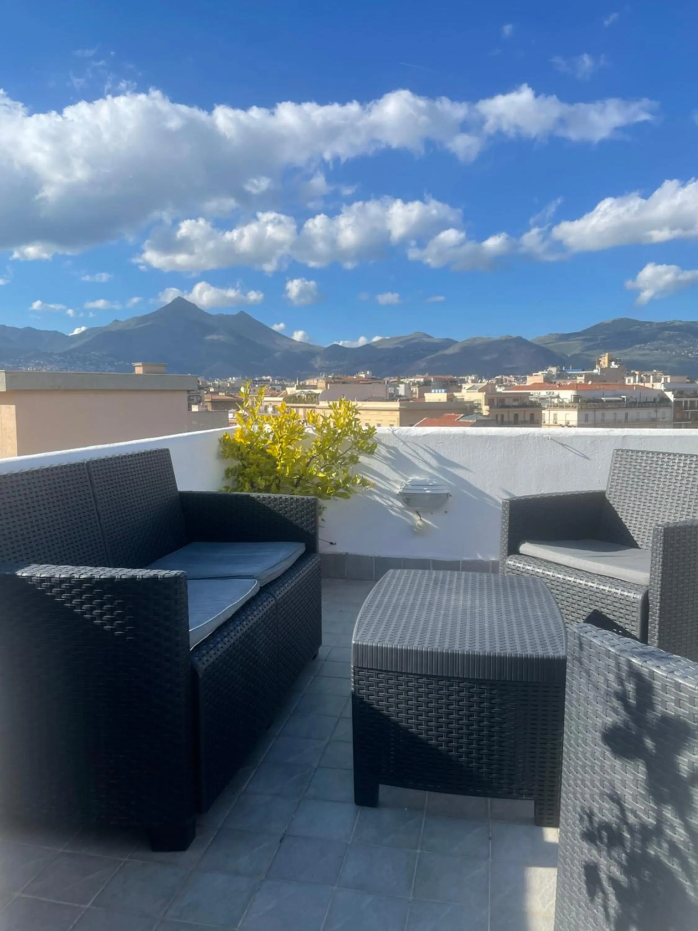 Property building in La Terrazza su Palermo