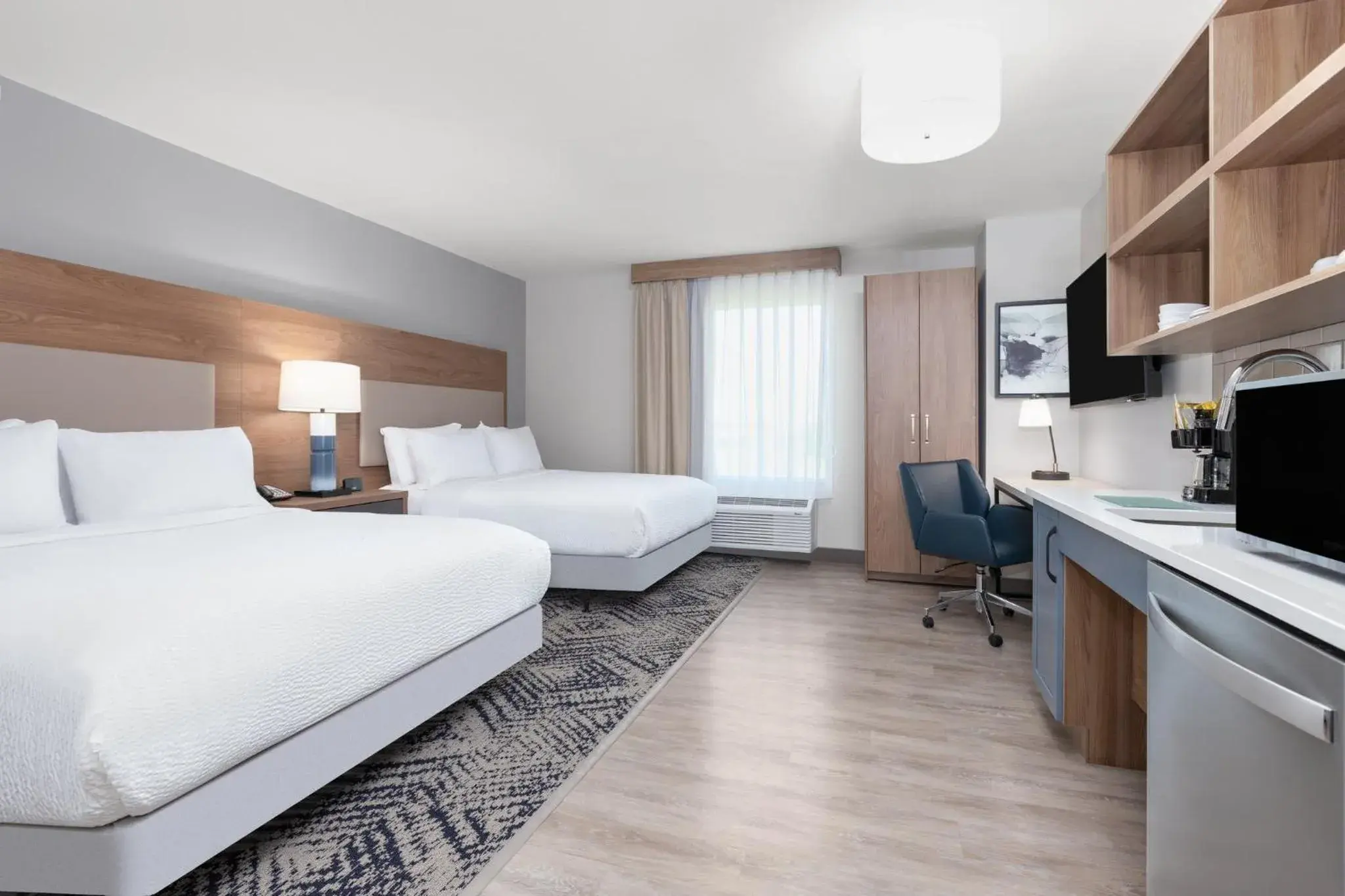 Photo of the whole room, Bed in Candlewood Suites Navasota by IHG Photo of the whole room, Bed in Candlewood Suites Navasota by IHG