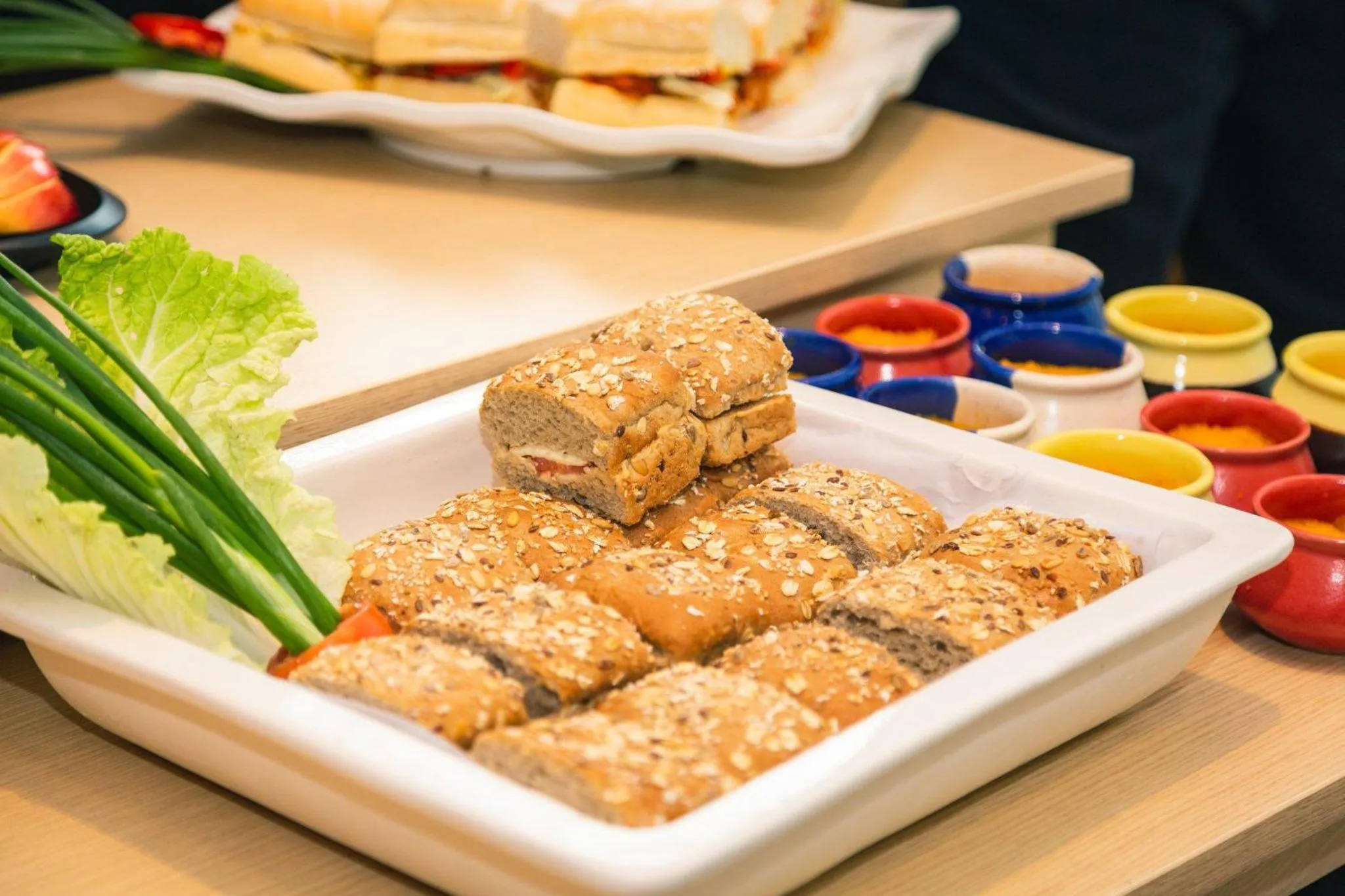 Food and drinks in Holiday Inn Express Greater Noida Knowledge Park by IHG